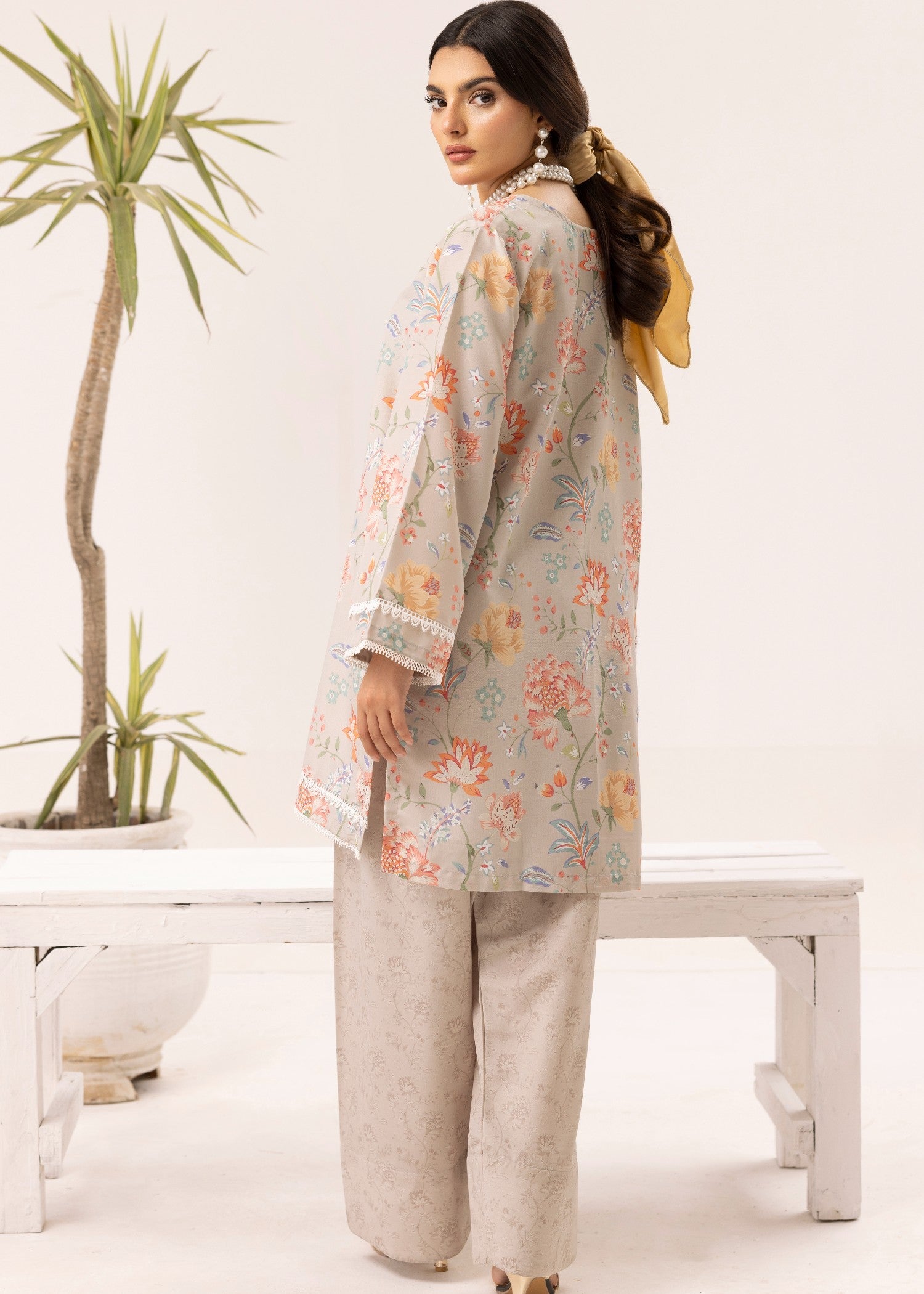 lawn Kurta Set in Pastel grey
