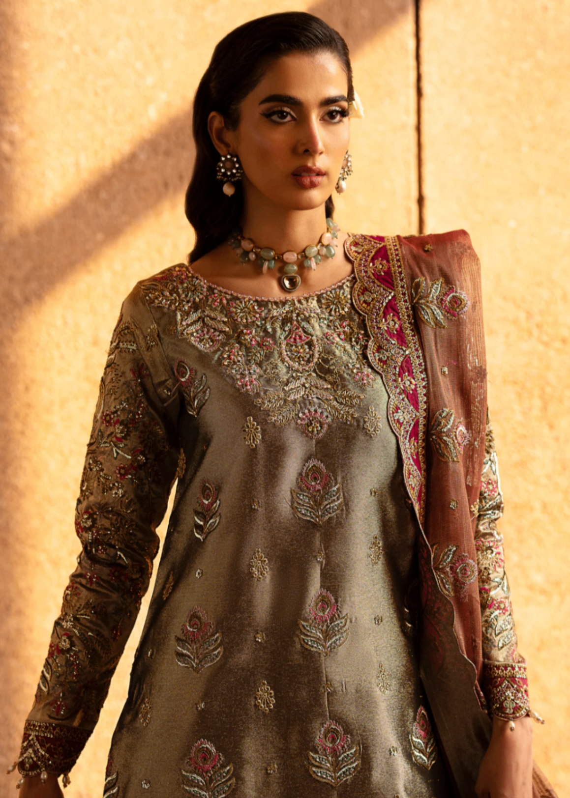 masuri Unstitched in Camel brown