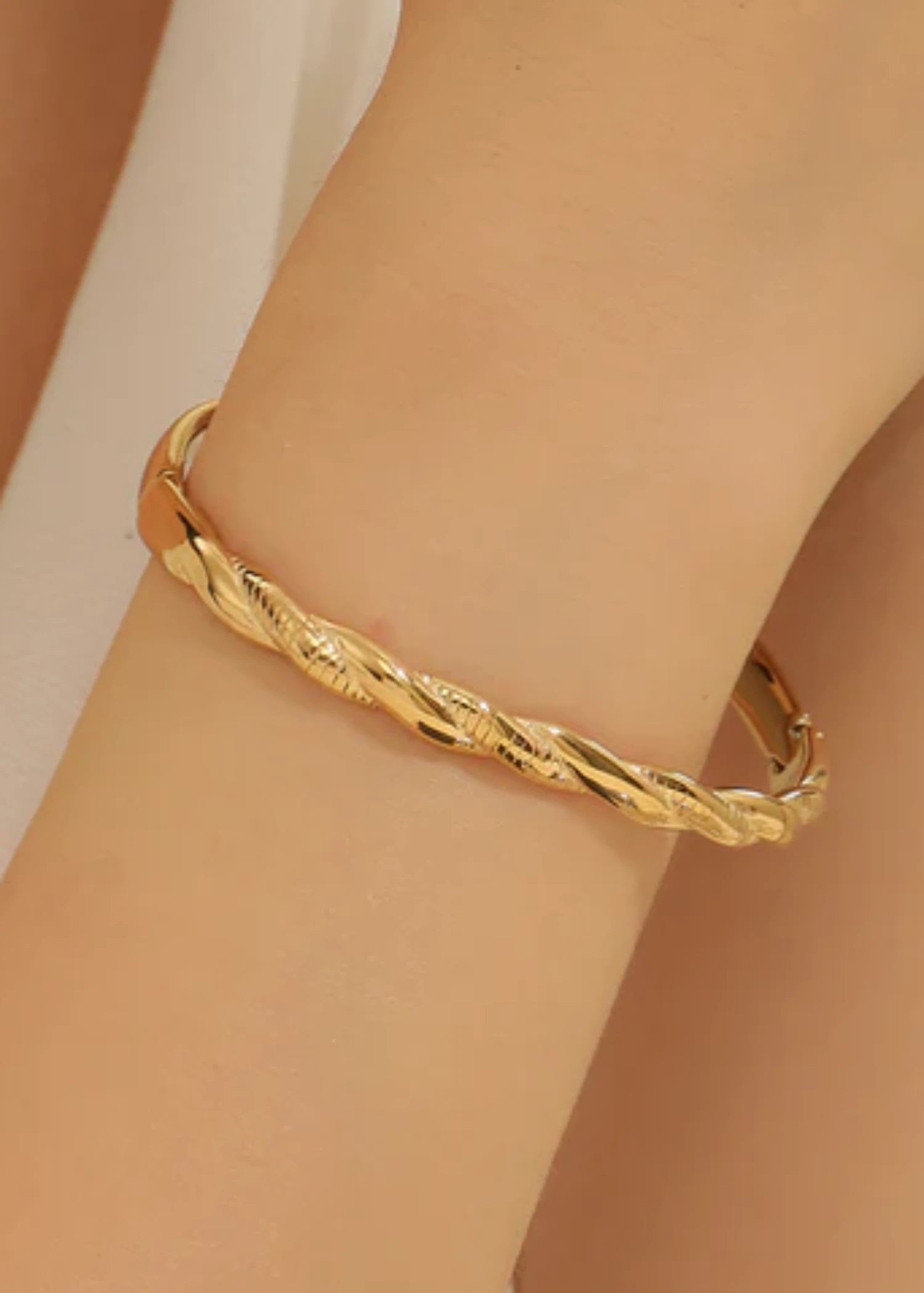 Bracelet in Gold Color by - Trendy Women Bracelet SNQ3432