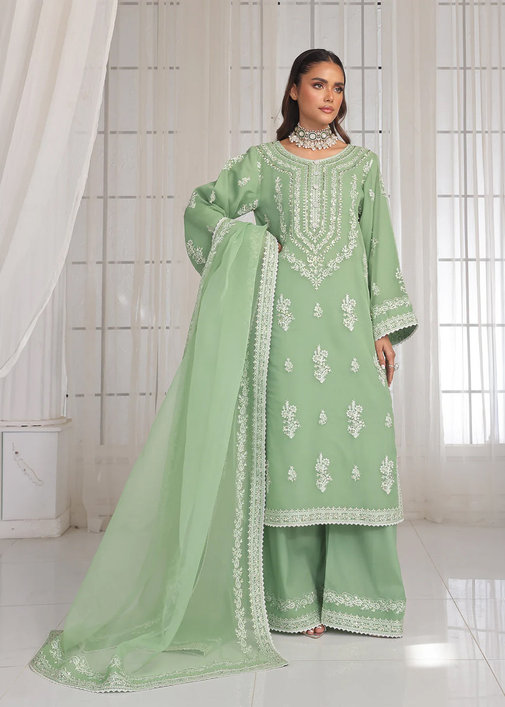 organza Kurta Set in Pistachio green