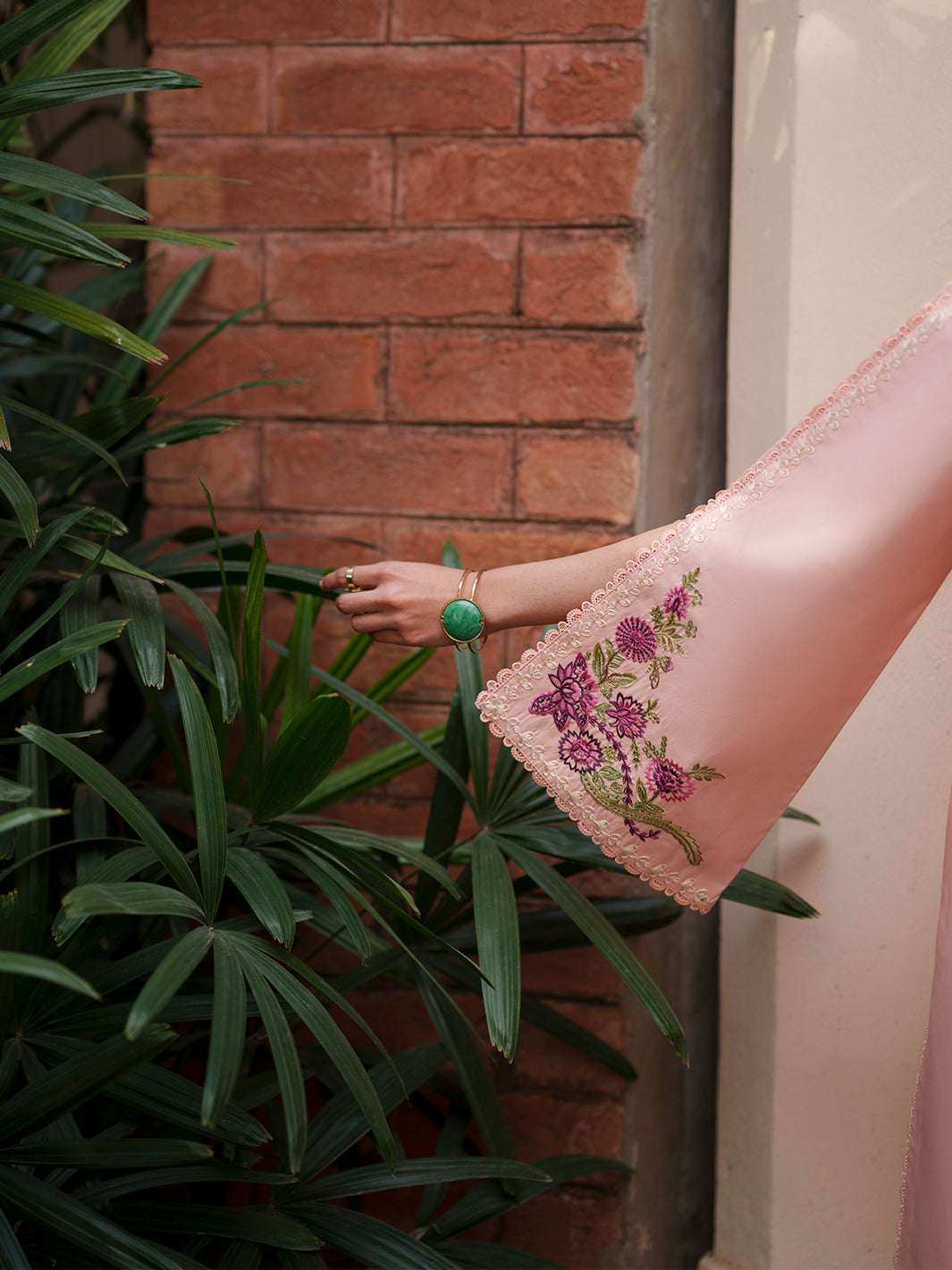 Fiona Lawn – F-01