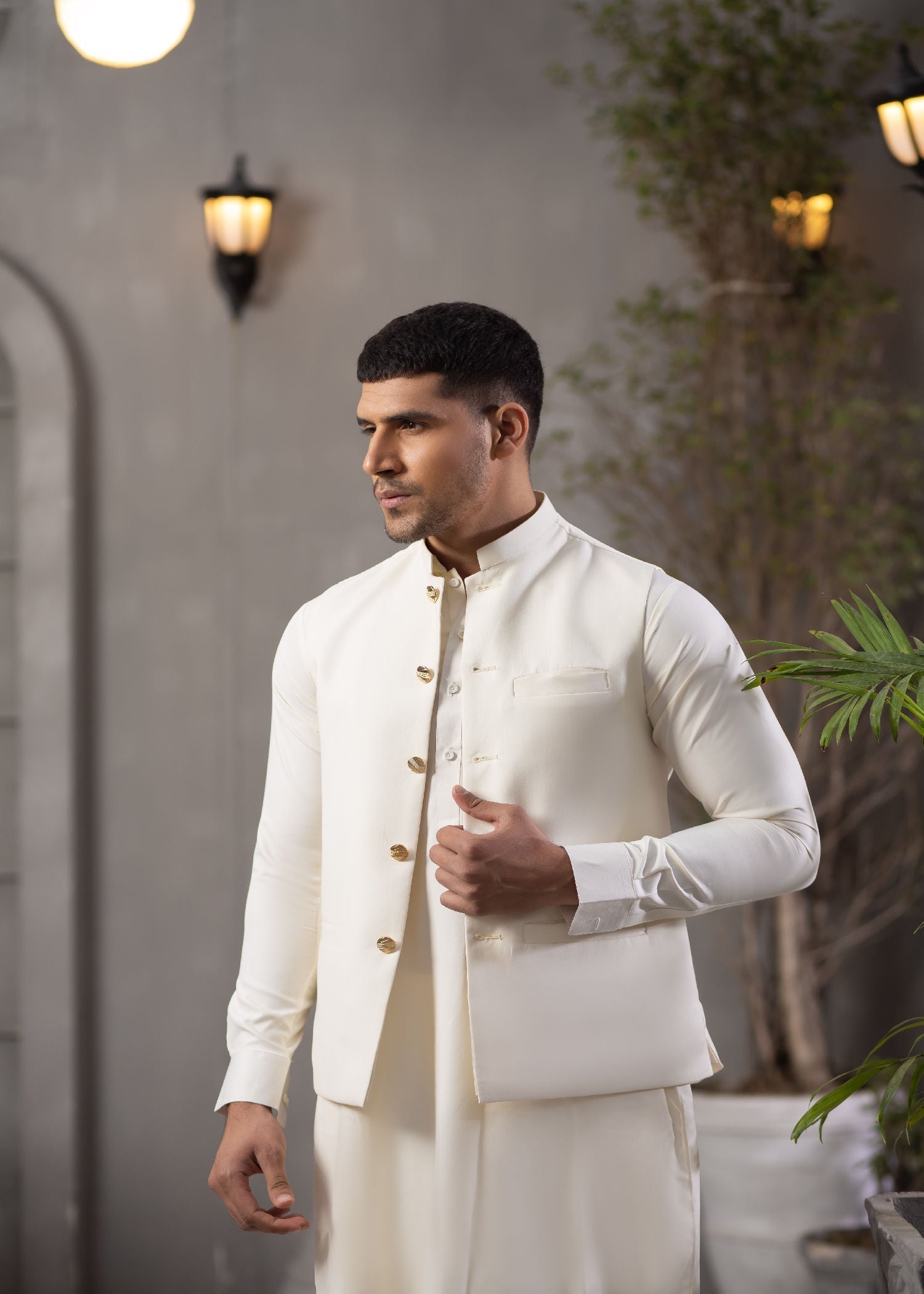 boski Waistcoat in White by X Men