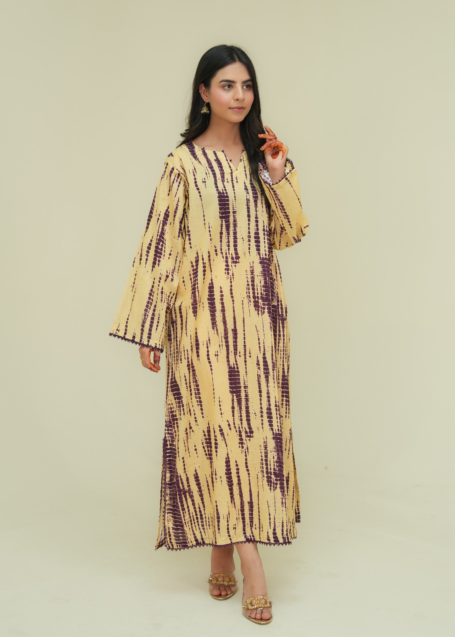 lawn Kaftan in Honey, egg plant