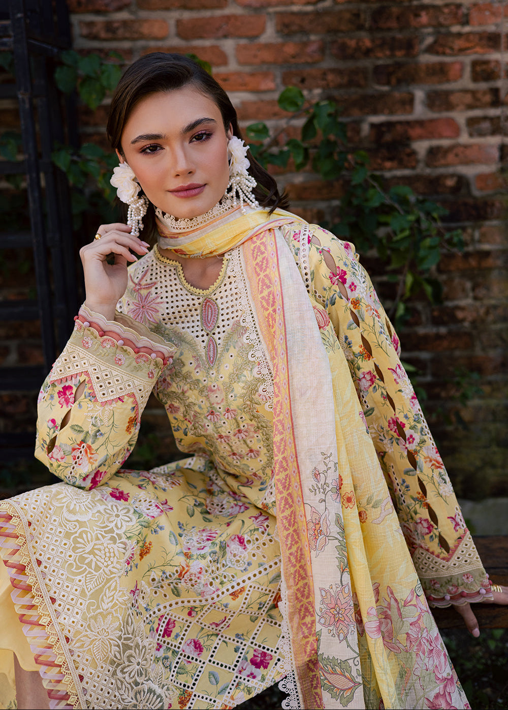 Shezlin Chikankari Eid Edit Lawn – ZEHRAAYE (AV-09)