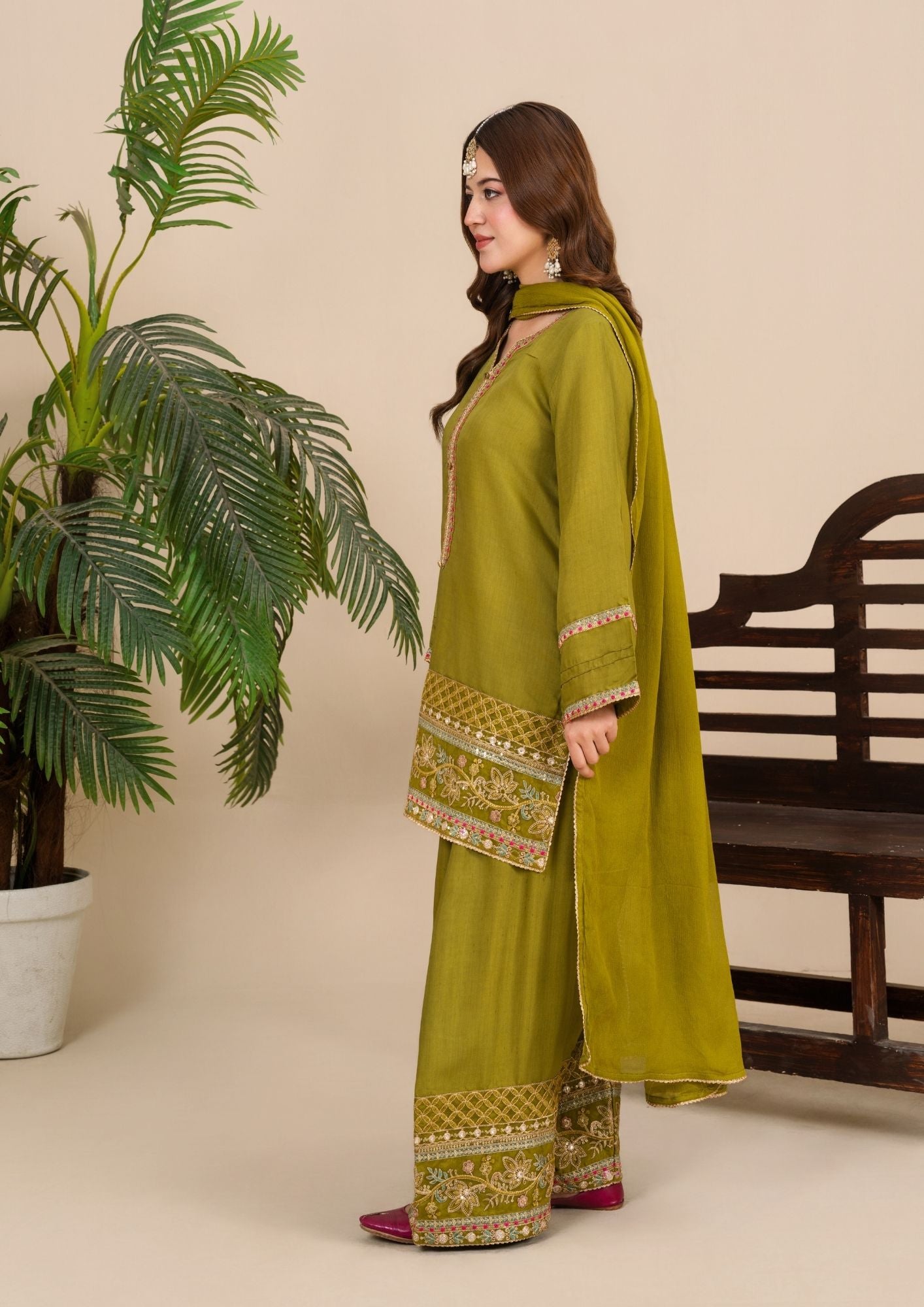 viscose thai silk Kurta Set in Avocado green