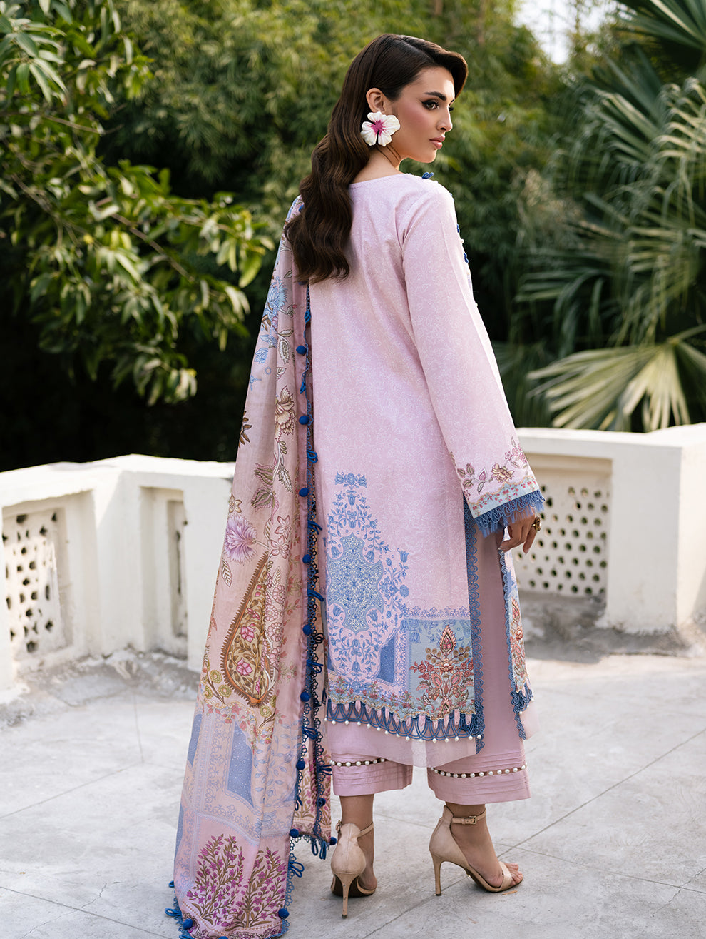Elara Lawn – AETHER