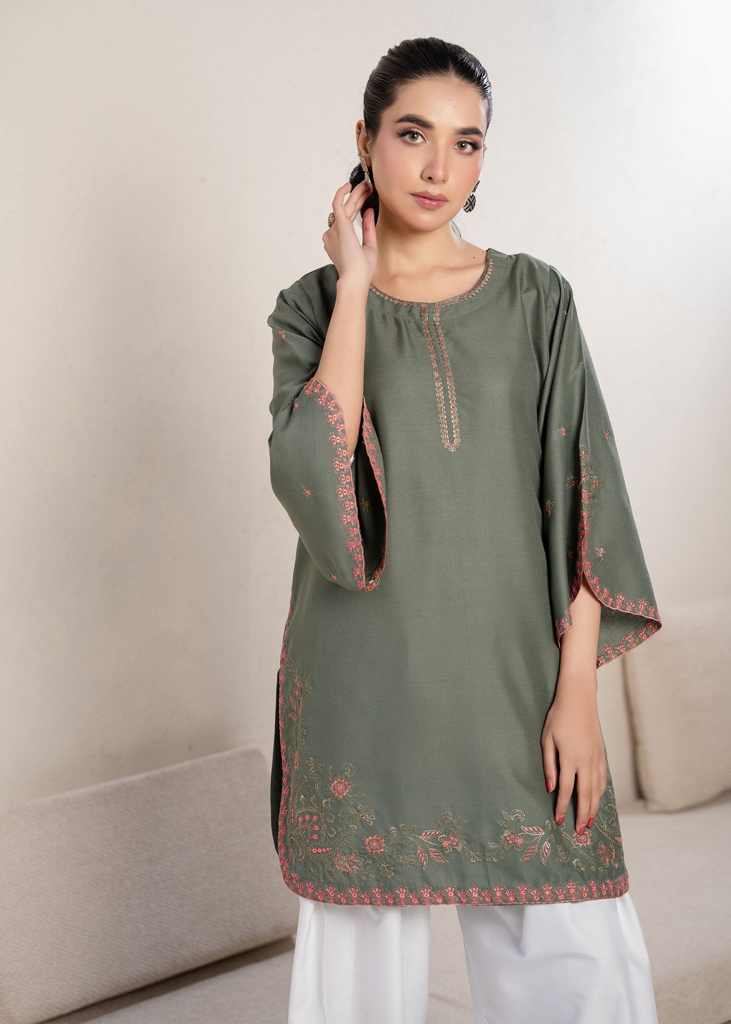wool viscose Kurta Set in Moss green