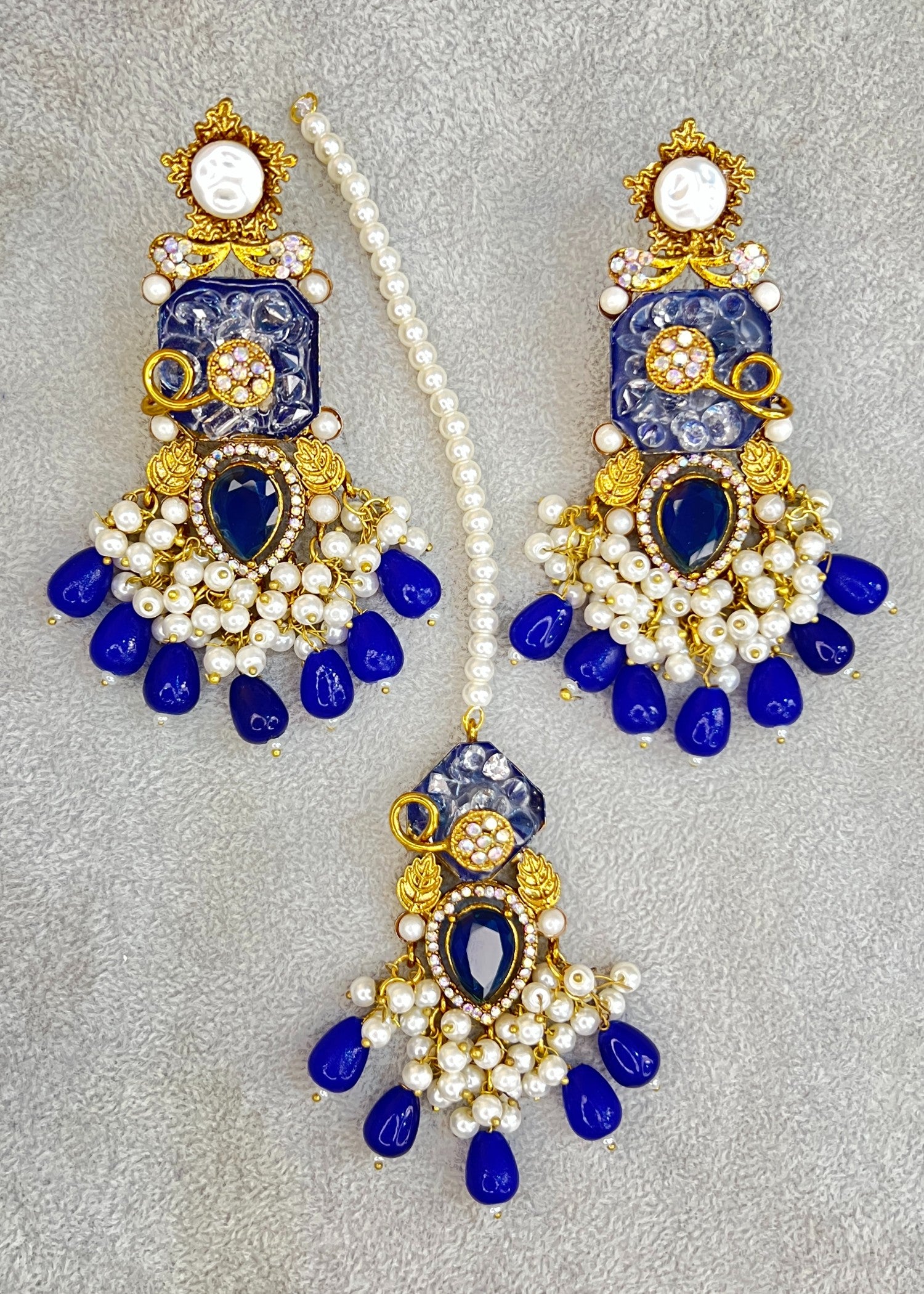 Jewelry Set in Sapphire blue, gold Color by - Trendy Women Jewelry Set HYH6082