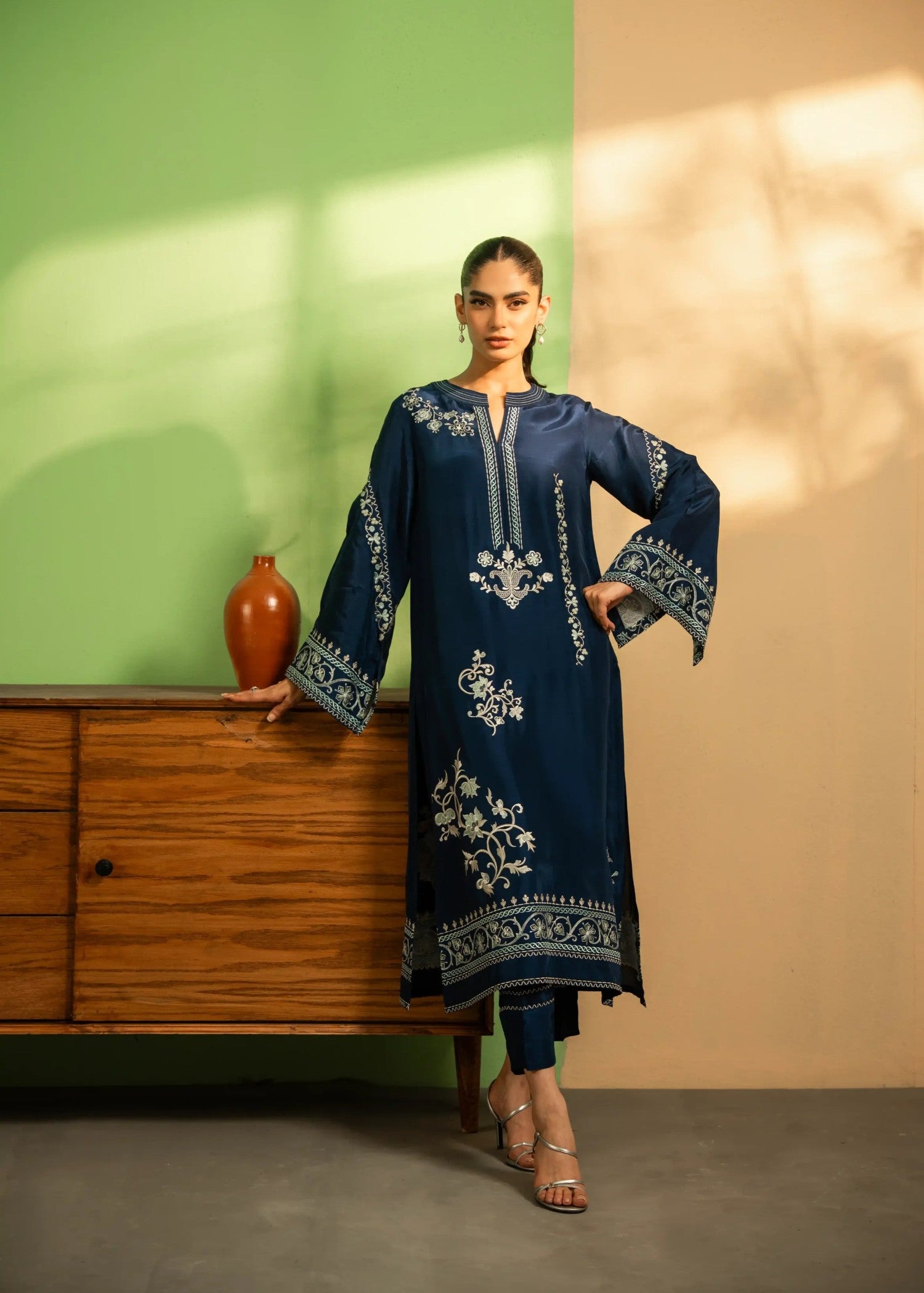 khaddi silk Kurta Set in Navy blue