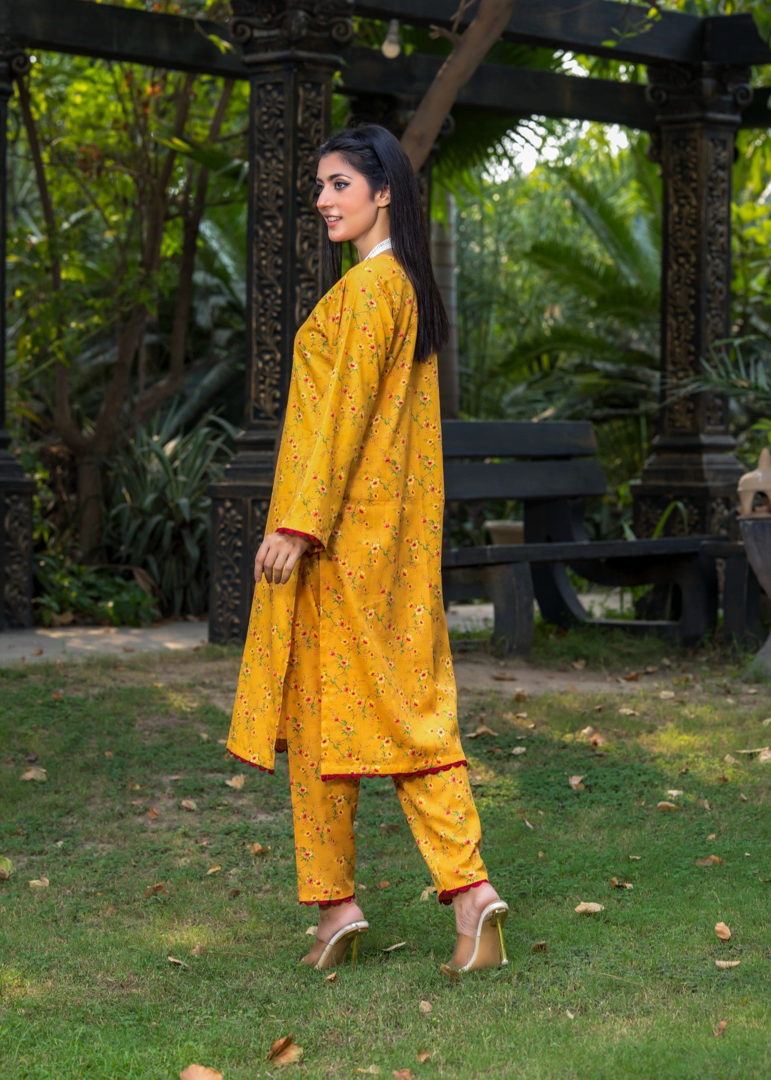 slub khaddar Unstitched in Yellow