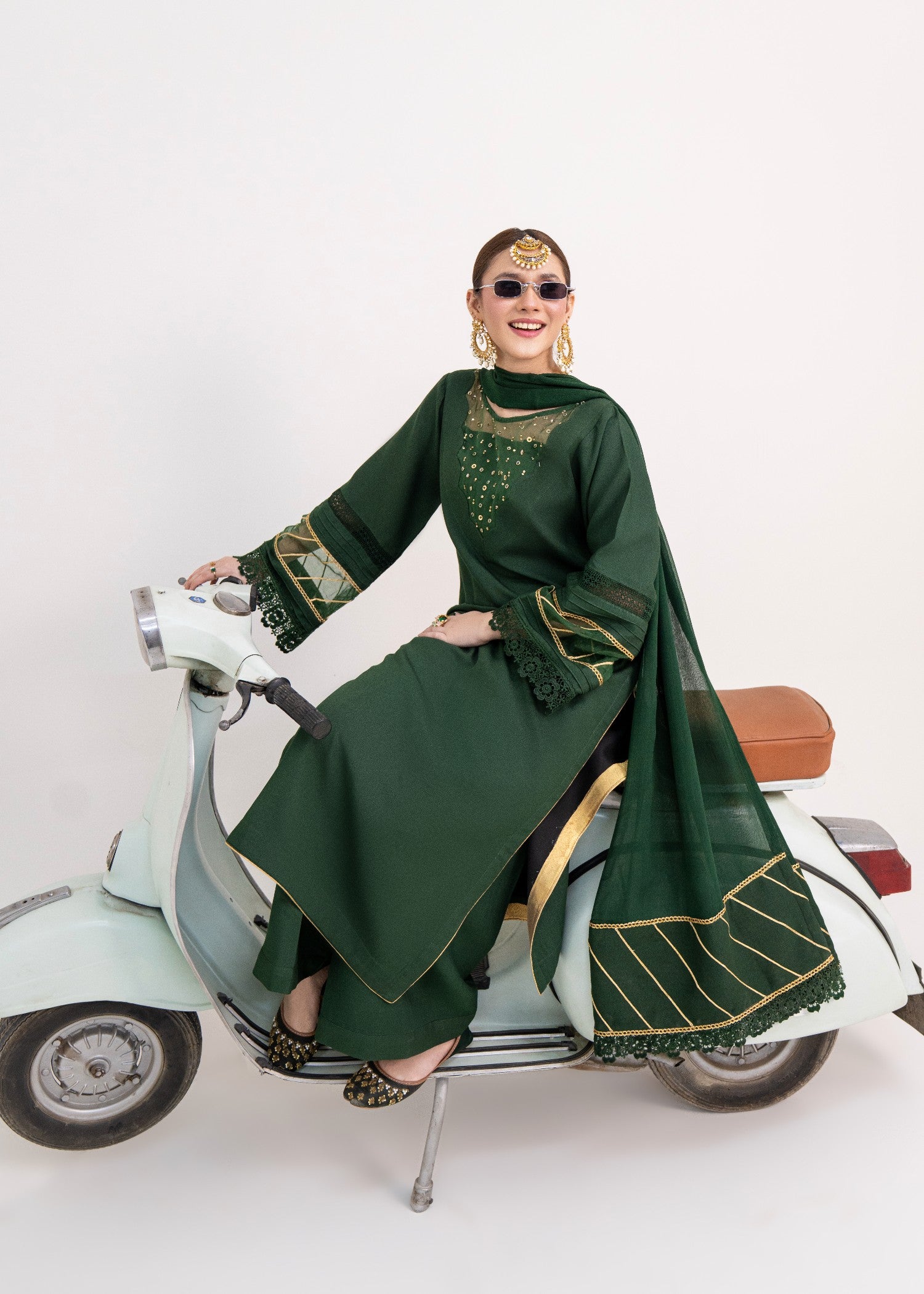 karandi Kurta Set in Bottle green