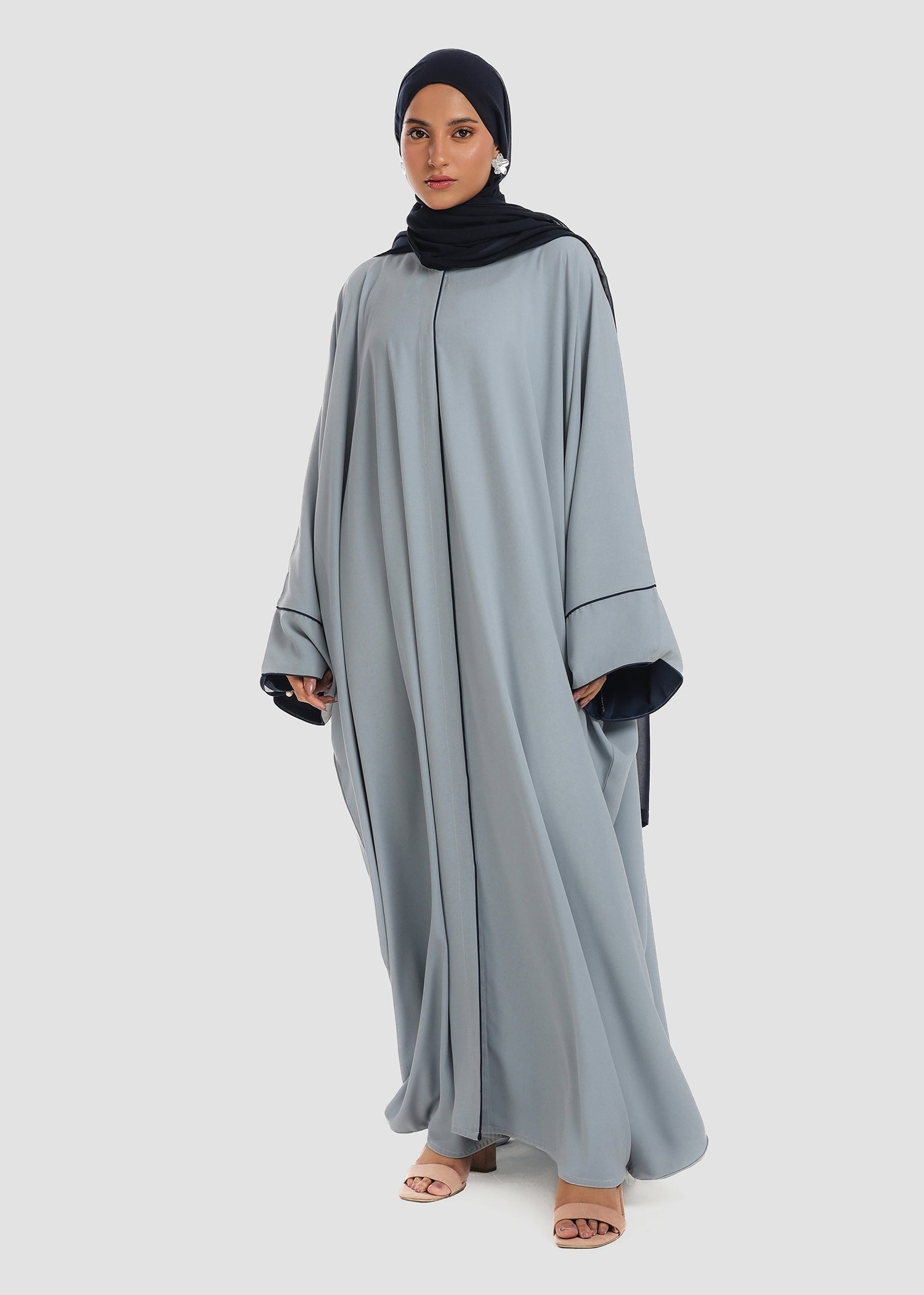 polyester Abaya in Cloud blue