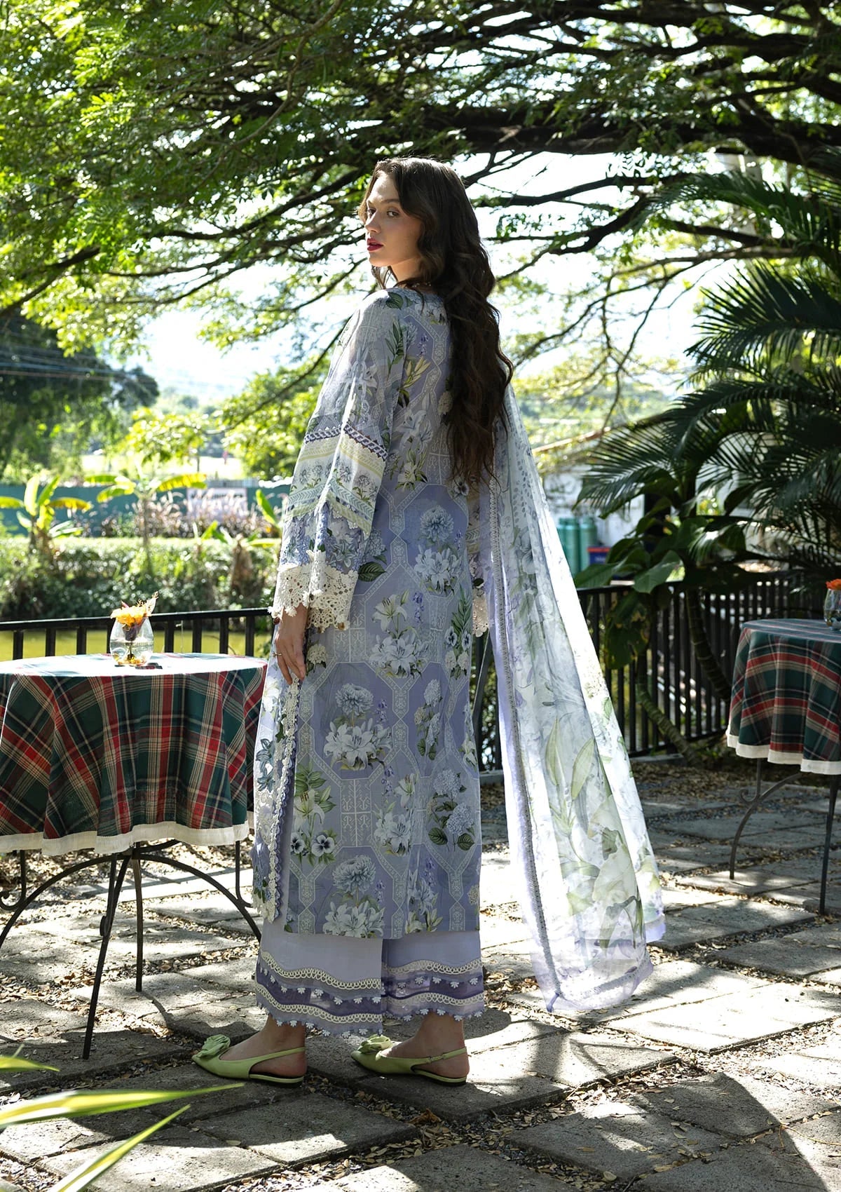 Signature Embroidered Lawn Prints – ESA-8B ANASTASSIA