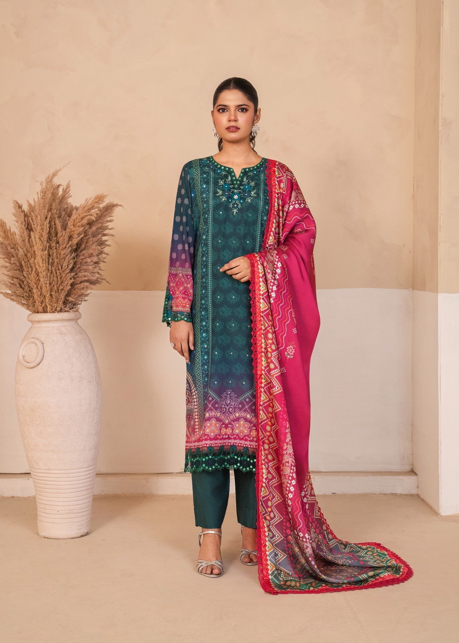 crepe silk Kurta Set in Green