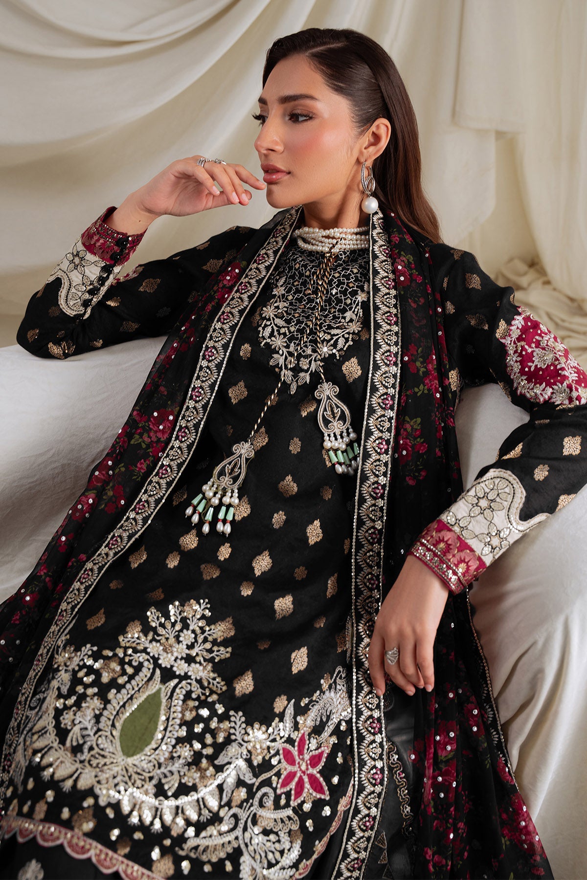 Omara Eid Formals – NEL-95