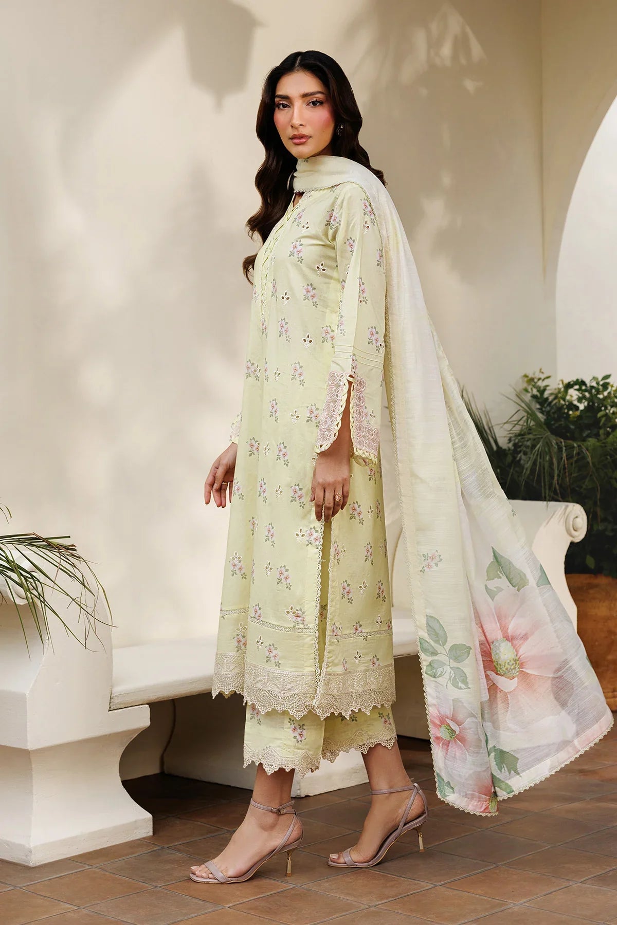 Amani Eid Lawn Pret – DAAHR