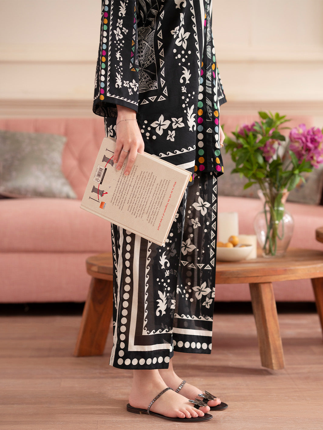 Noir 2PC Lawn – N-09