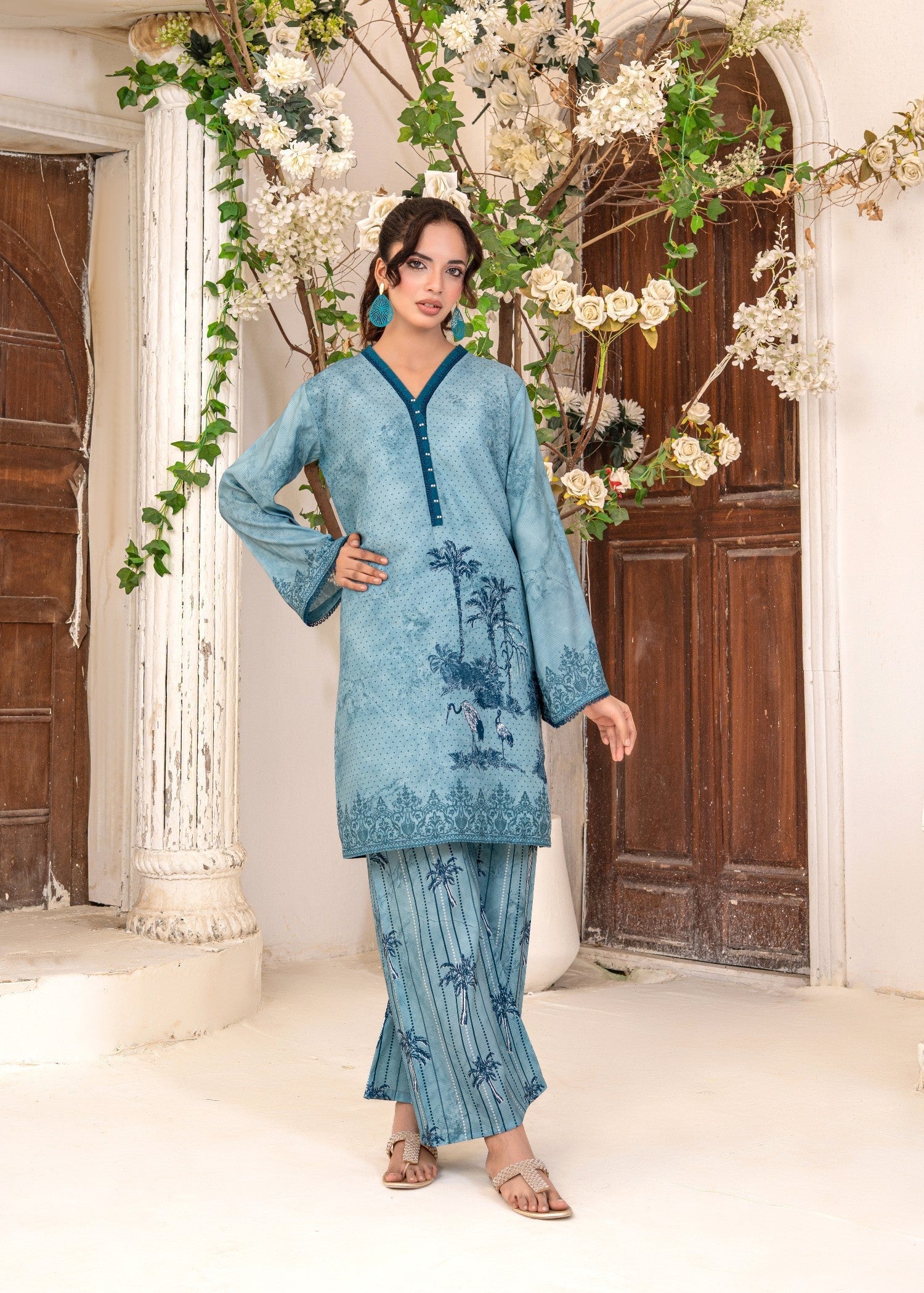 swiss lawn Kurta Set in Blue