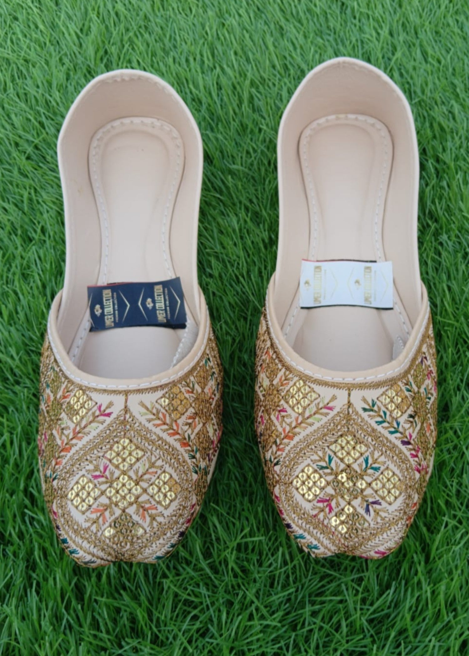 Khussa in Multi by - High Quality Women Khussa XVG6624