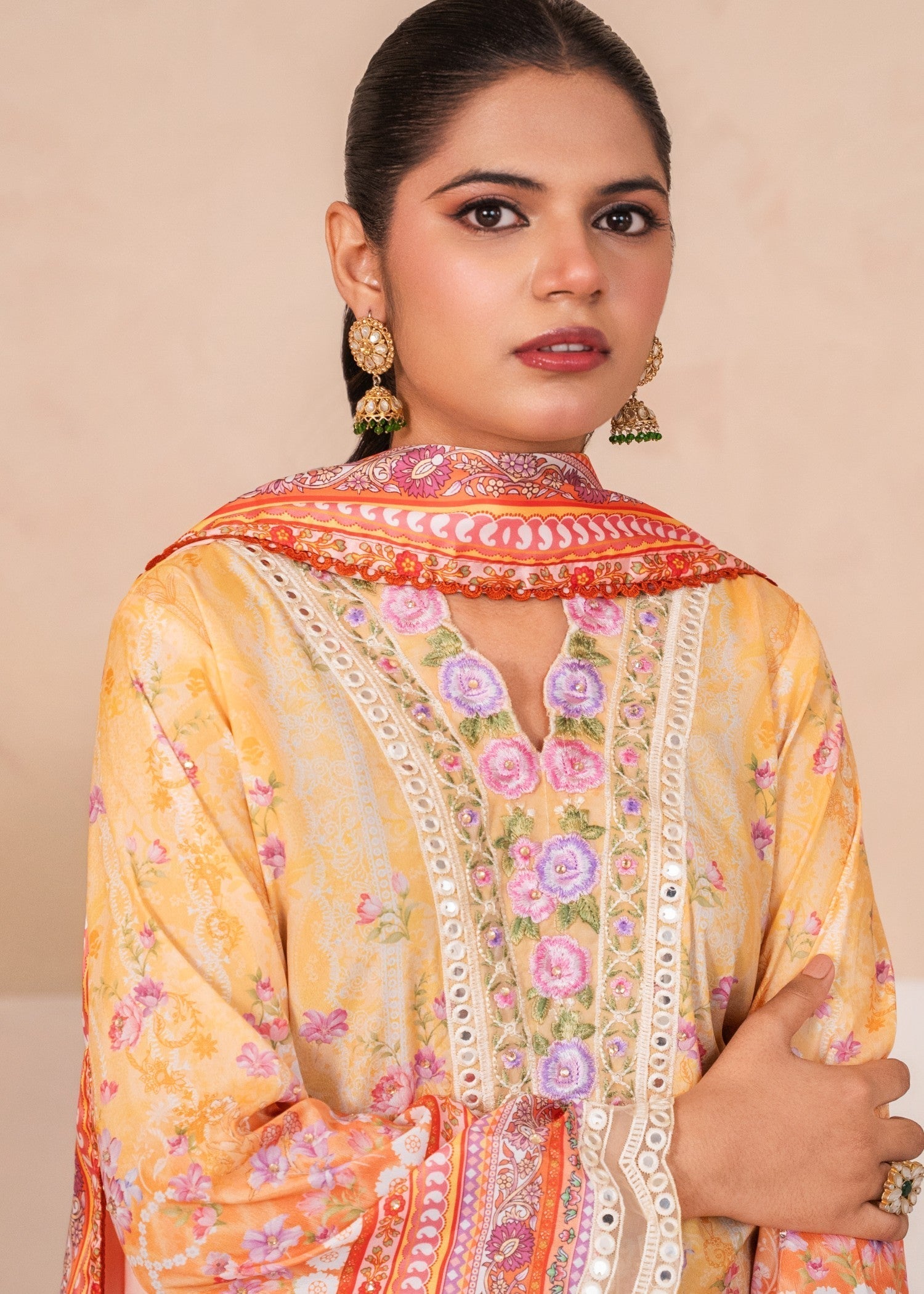 silk crepe Kurta Set in Multi