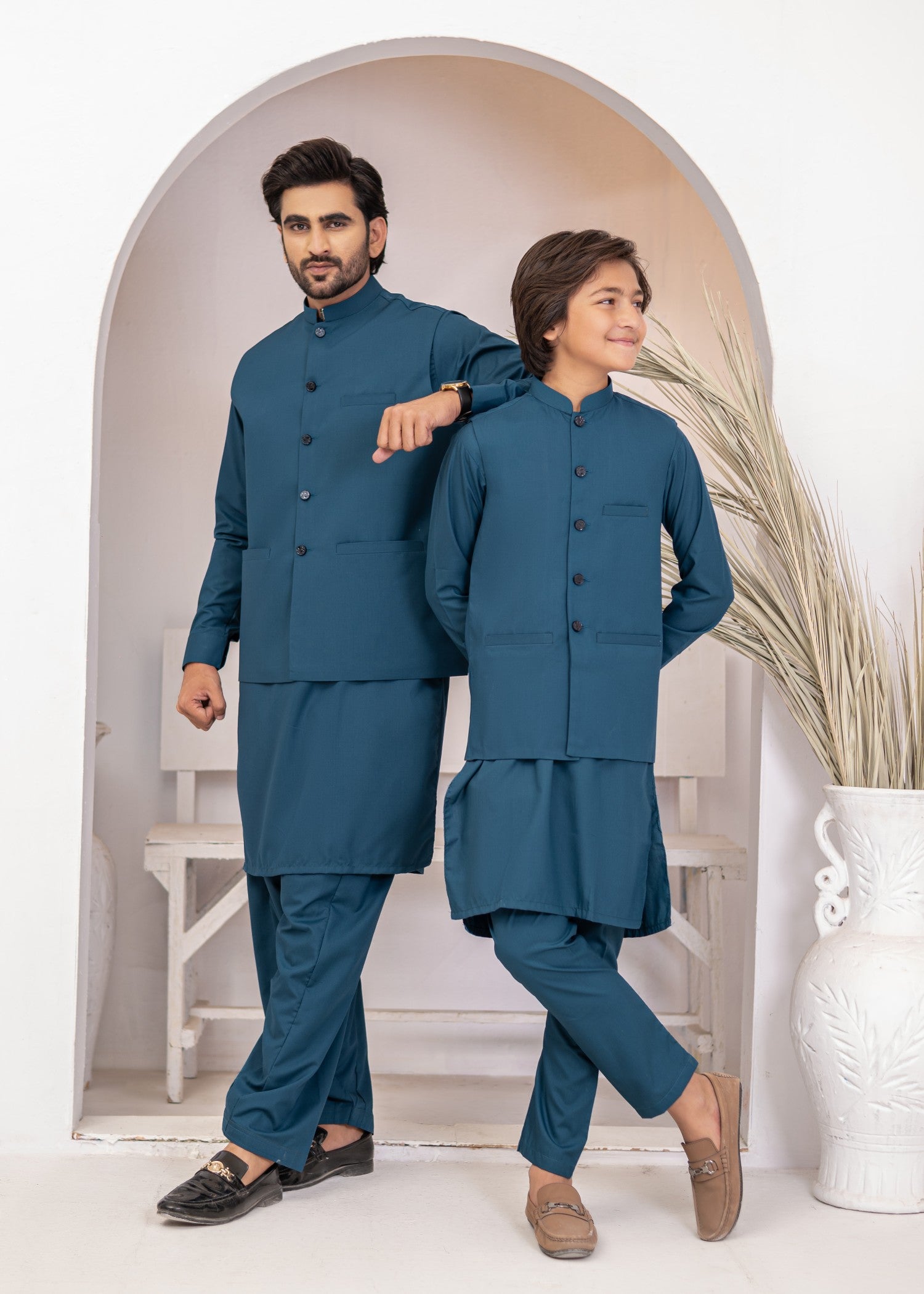 jamawar Waistcoat in Pacific blue