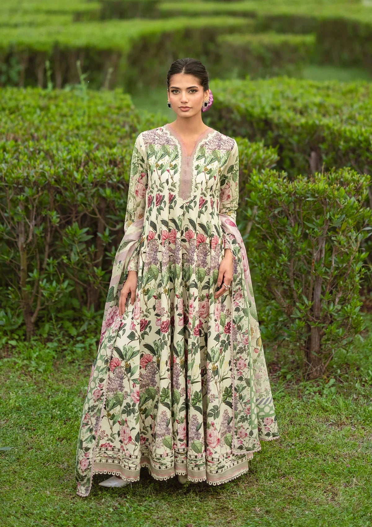 Bridgerton Prints Lawn – EPB-3B PETALINE
