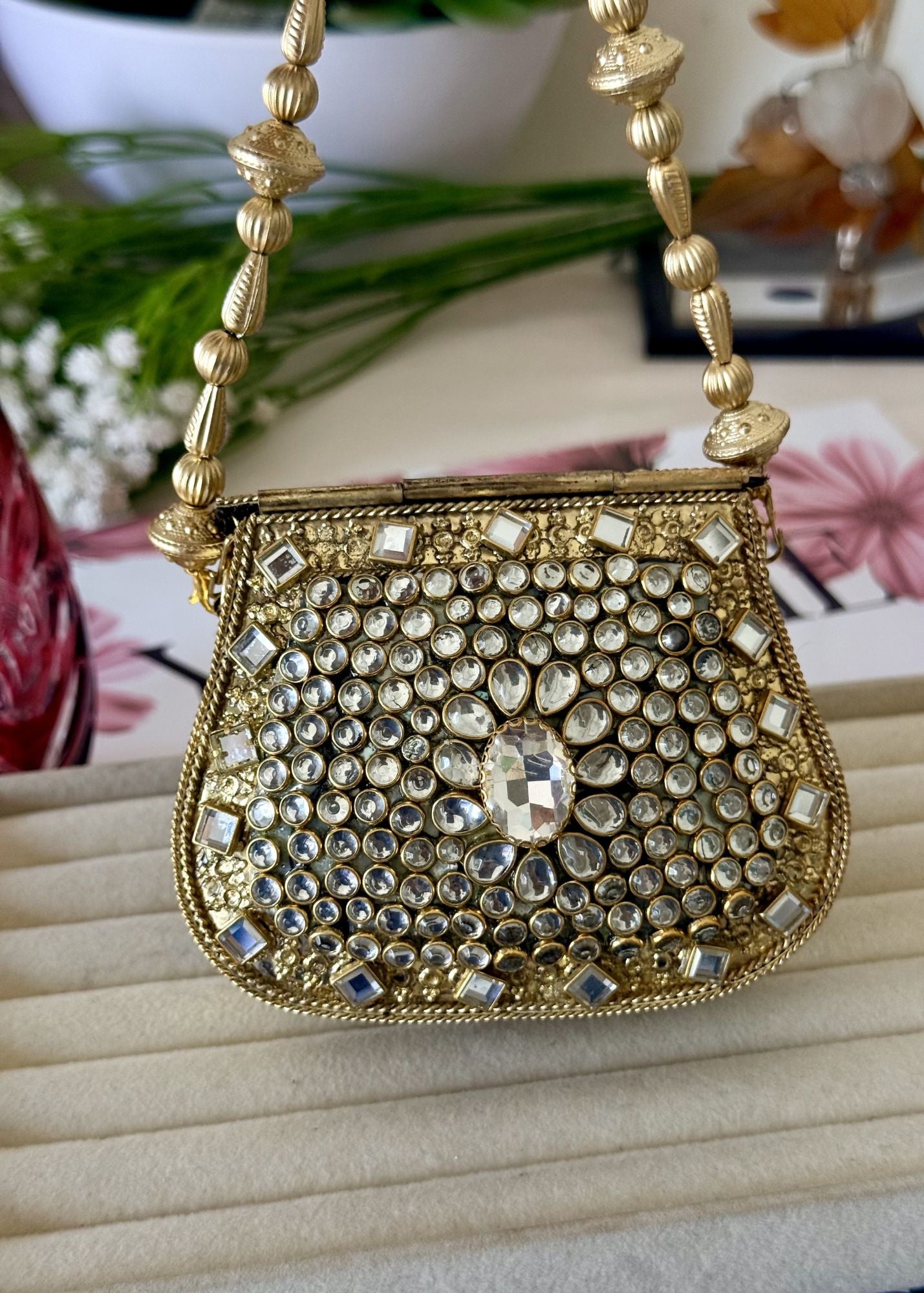 Clutch in Gold, white Color by - Trendy Women Clutch HFN9142