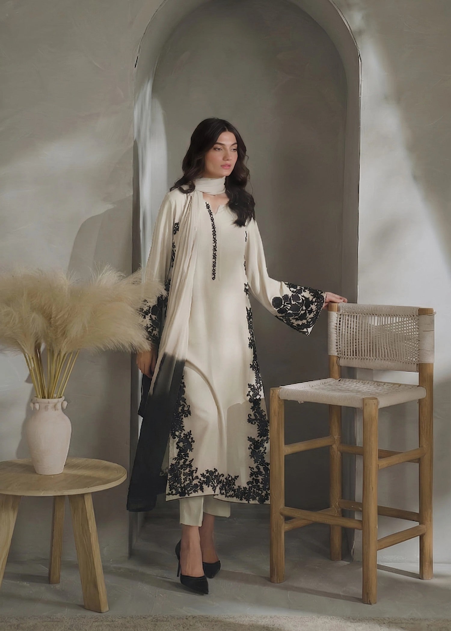 linen Kurta Set in Off-white