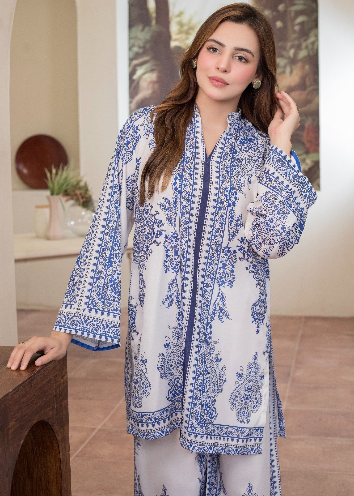 polyester crepe Co Ord Sets in Sapphire blue, white