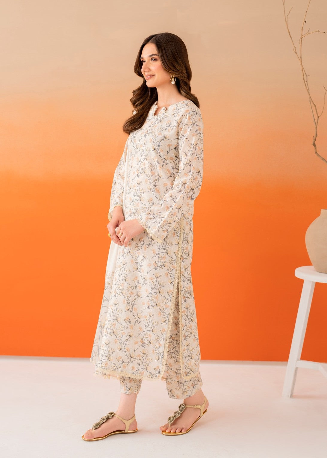 cambric Kurta Set in Off-white