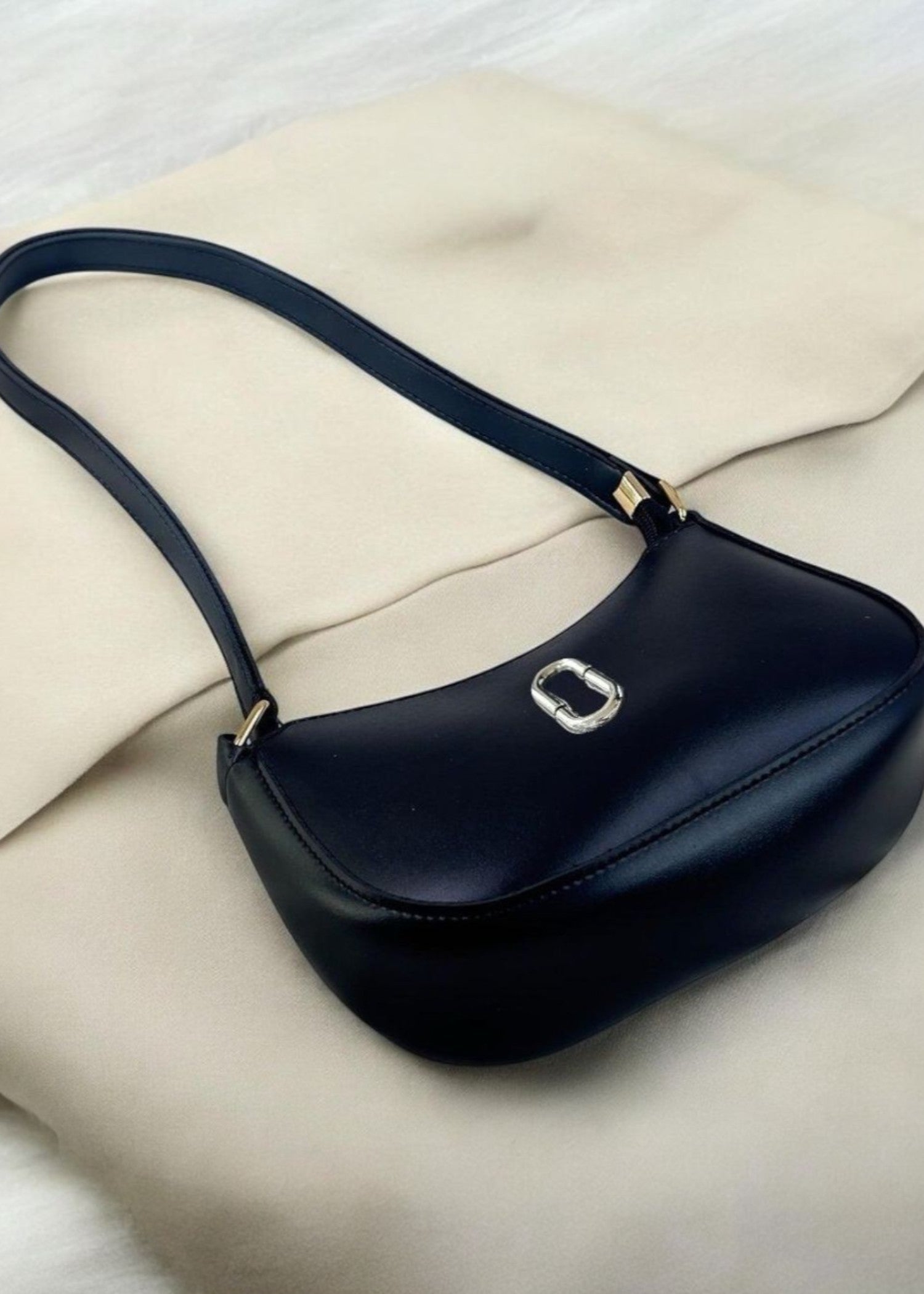 Shoulder Bag in Black Color by - Trendy Women Shoulder Bag JAU4803