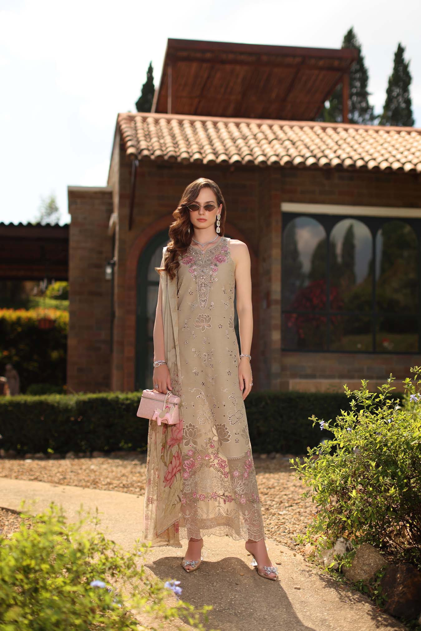 Luxury Eid Schiffli Laserkari Lawn – D9 - B - Velisse