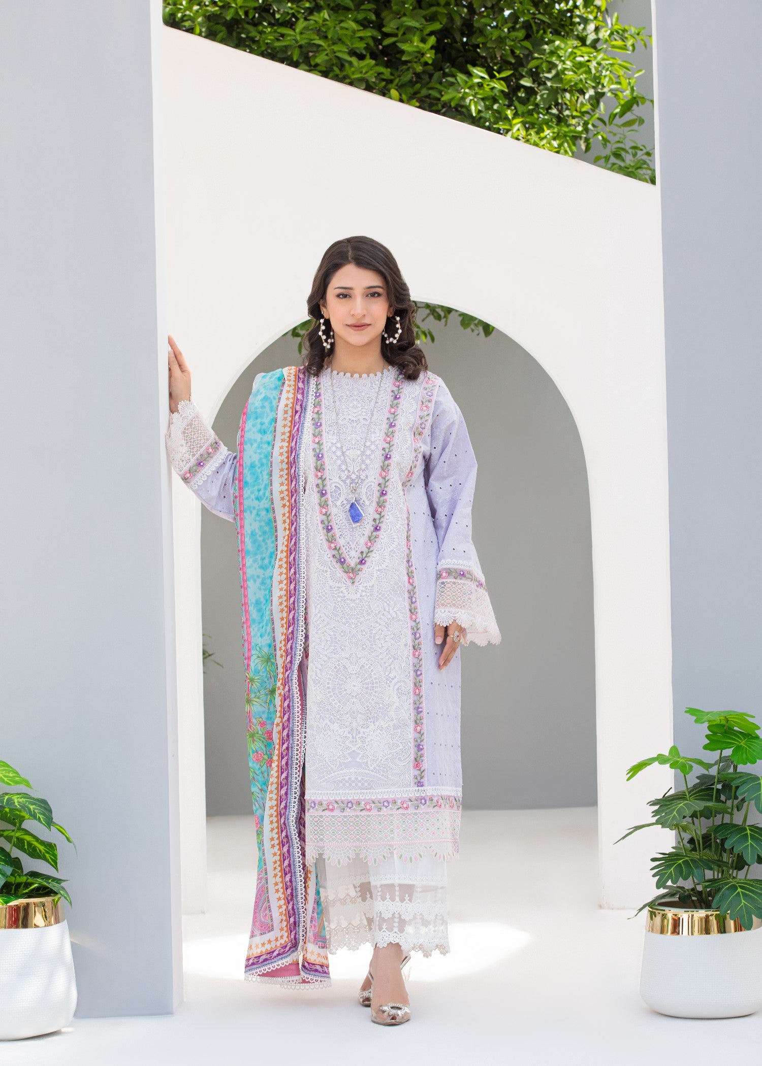 schiffli Kurta Set in Lilac