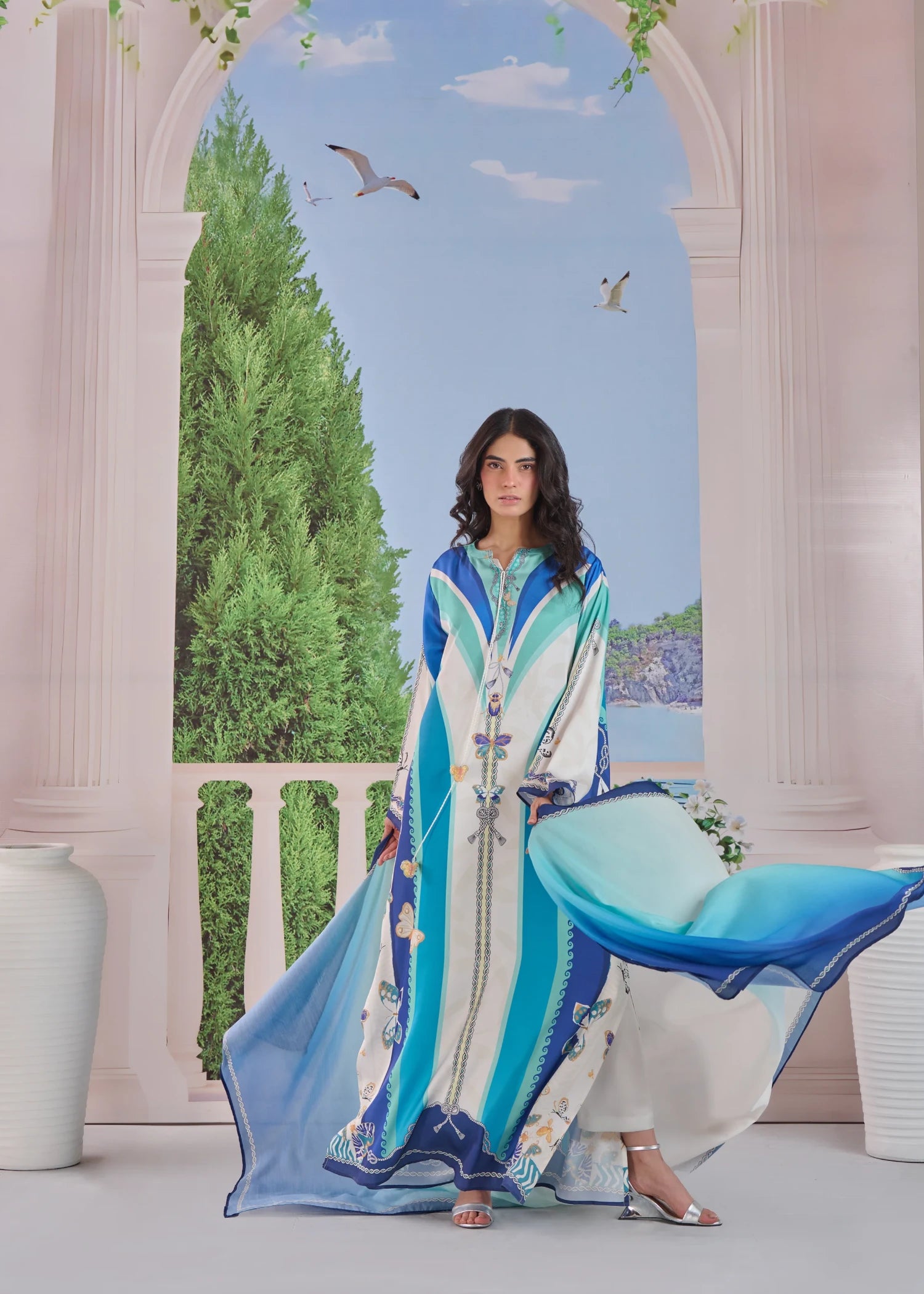 charmuse/shamooz Kaftan in Multi