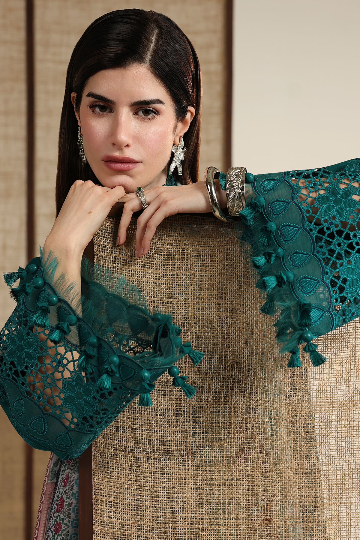 Iris Luxury Festive Lawn – IL26-D03