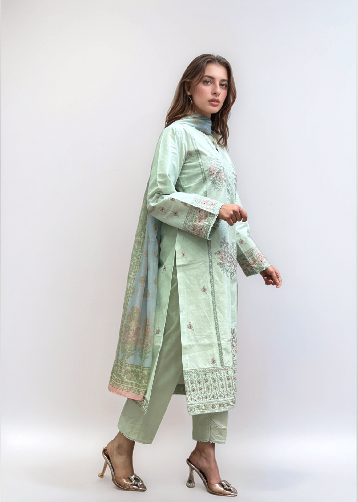 slub lawn Kurta Set in Pistachio green
