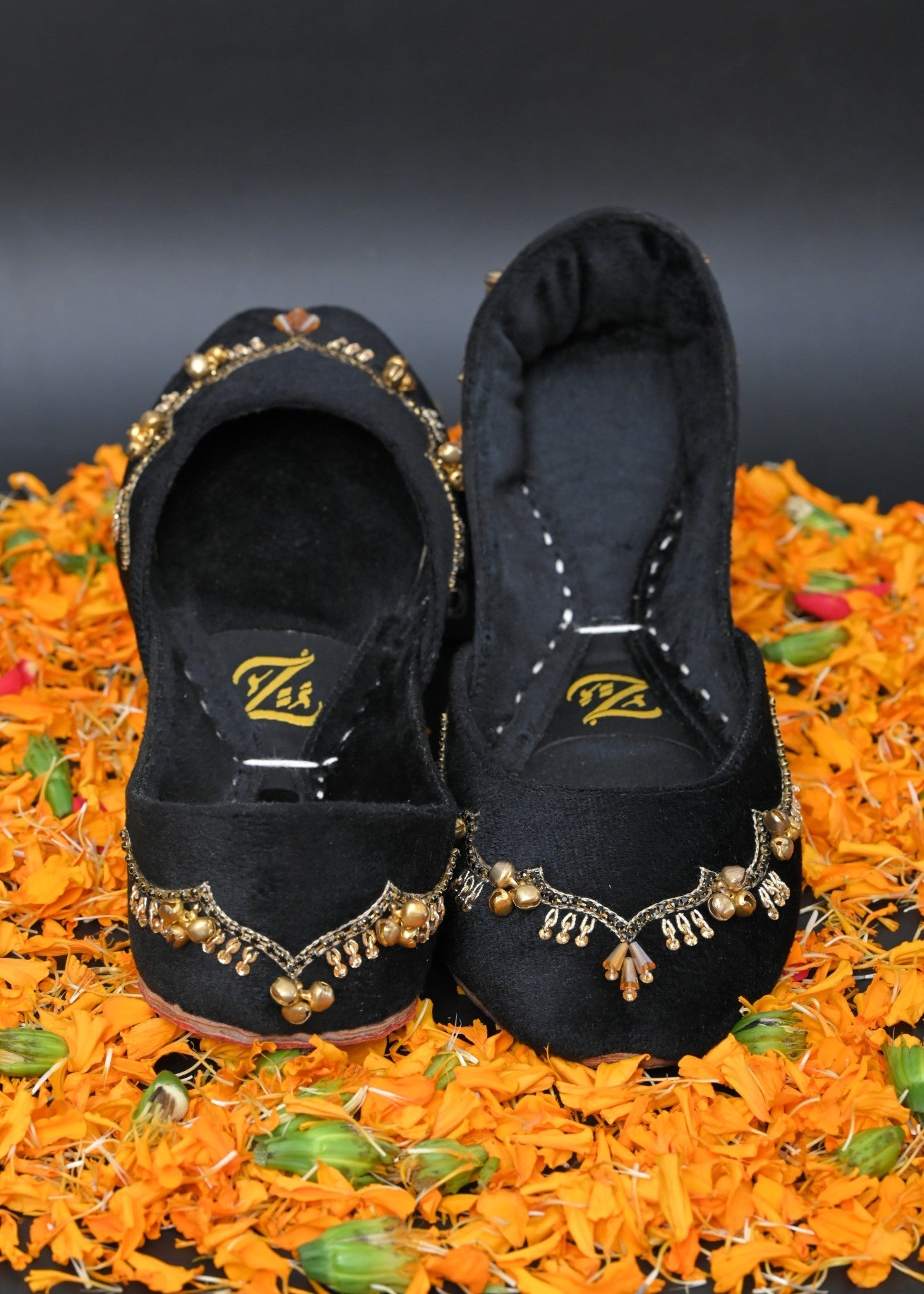 Khussa in Black by - High Quality Women Khussa BNL9503