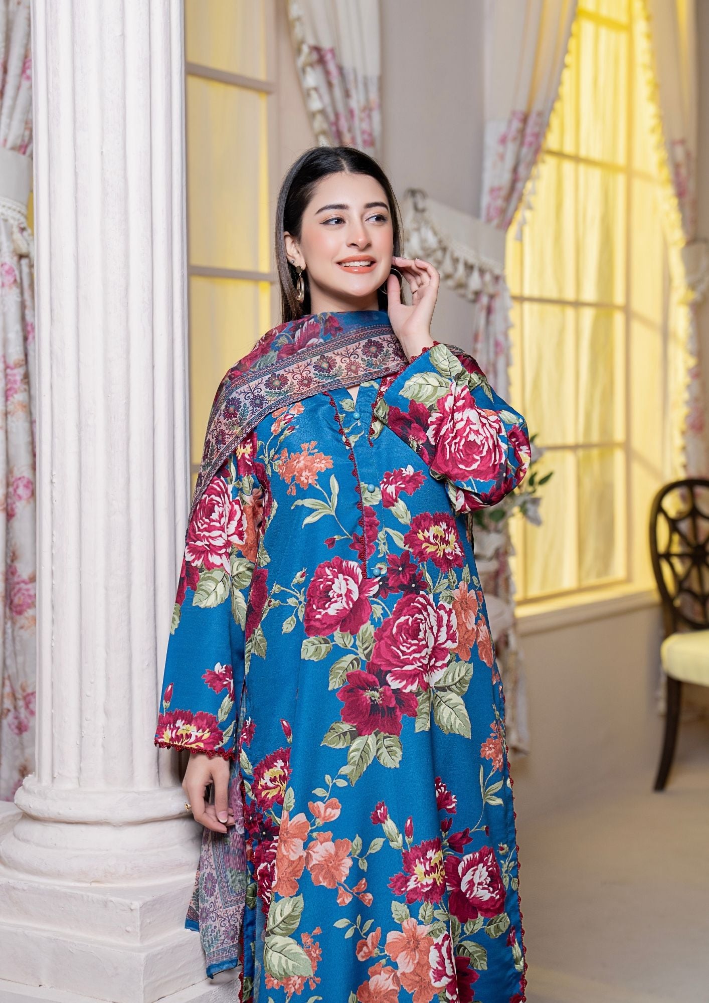 arabic lawn Kurta Set in Royal blue