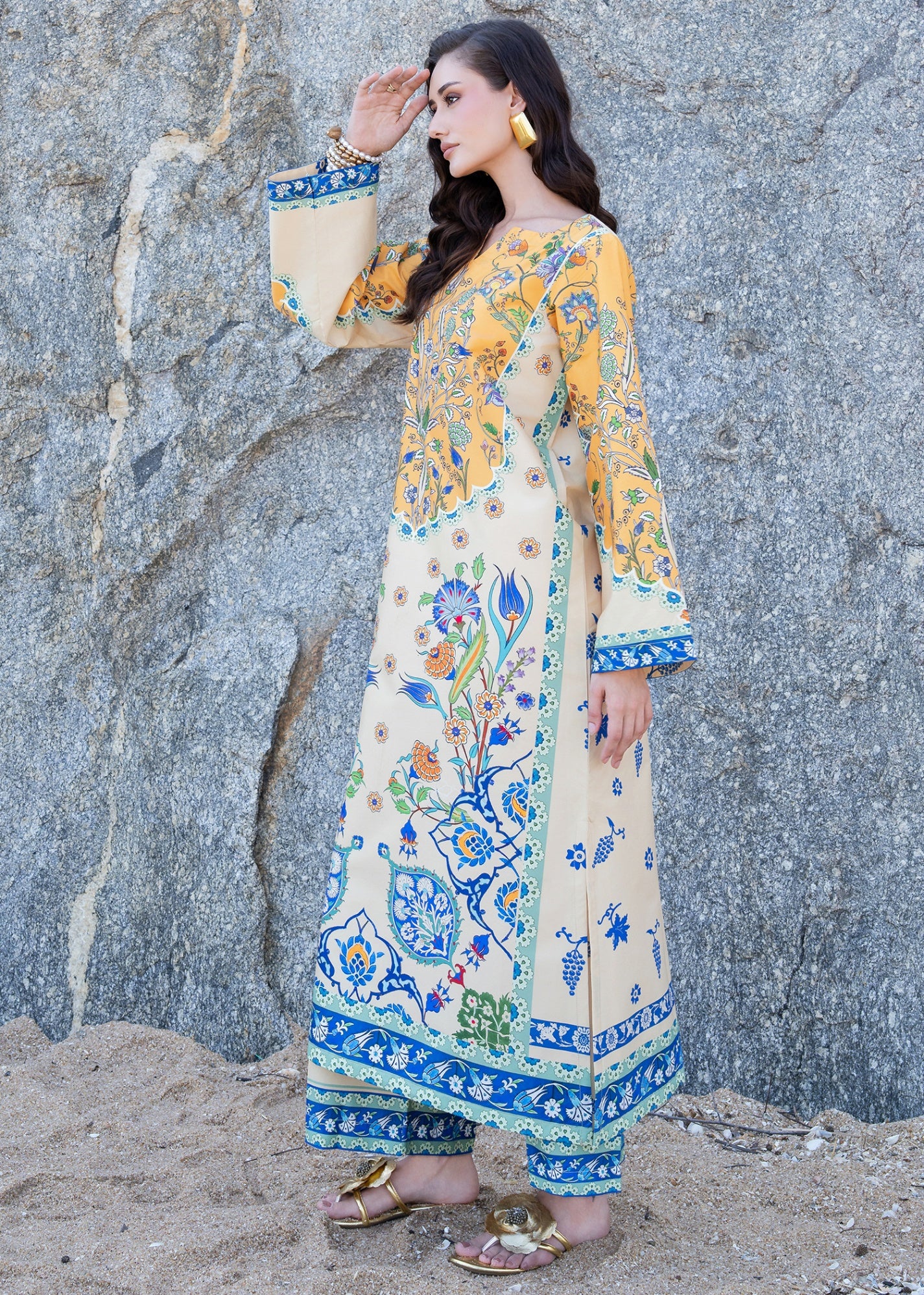 silk grip Kaftan in Multi