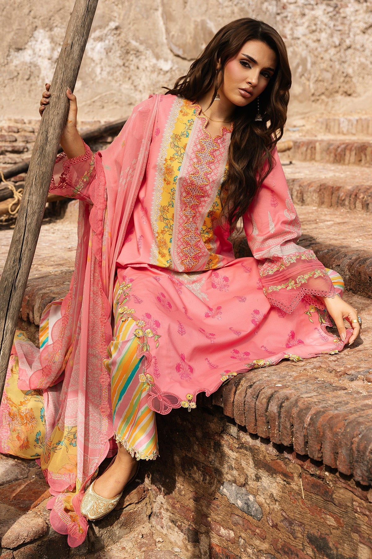 Chunri Lawn – CHN6-08