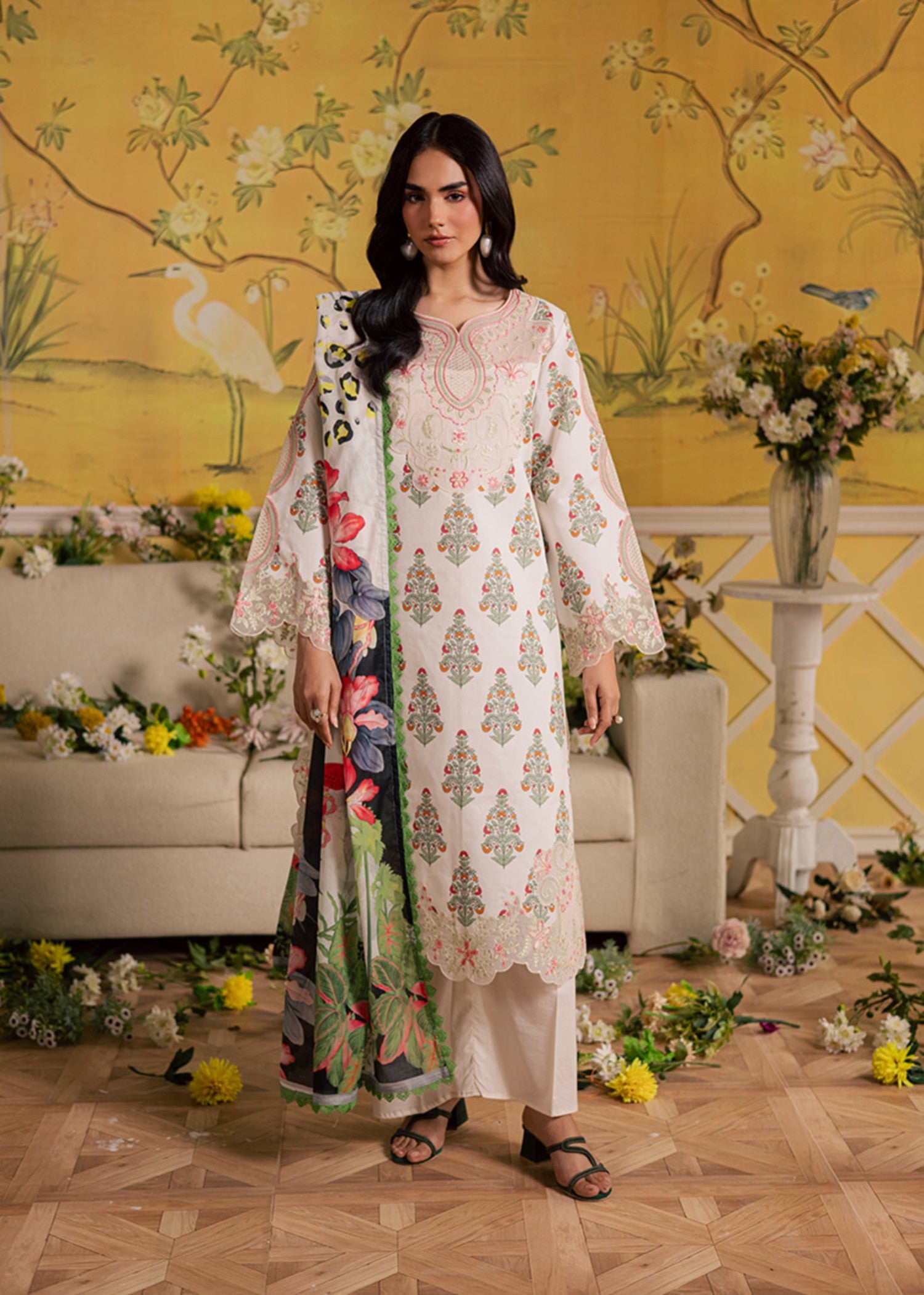 lawn Unstitched in Antique white
