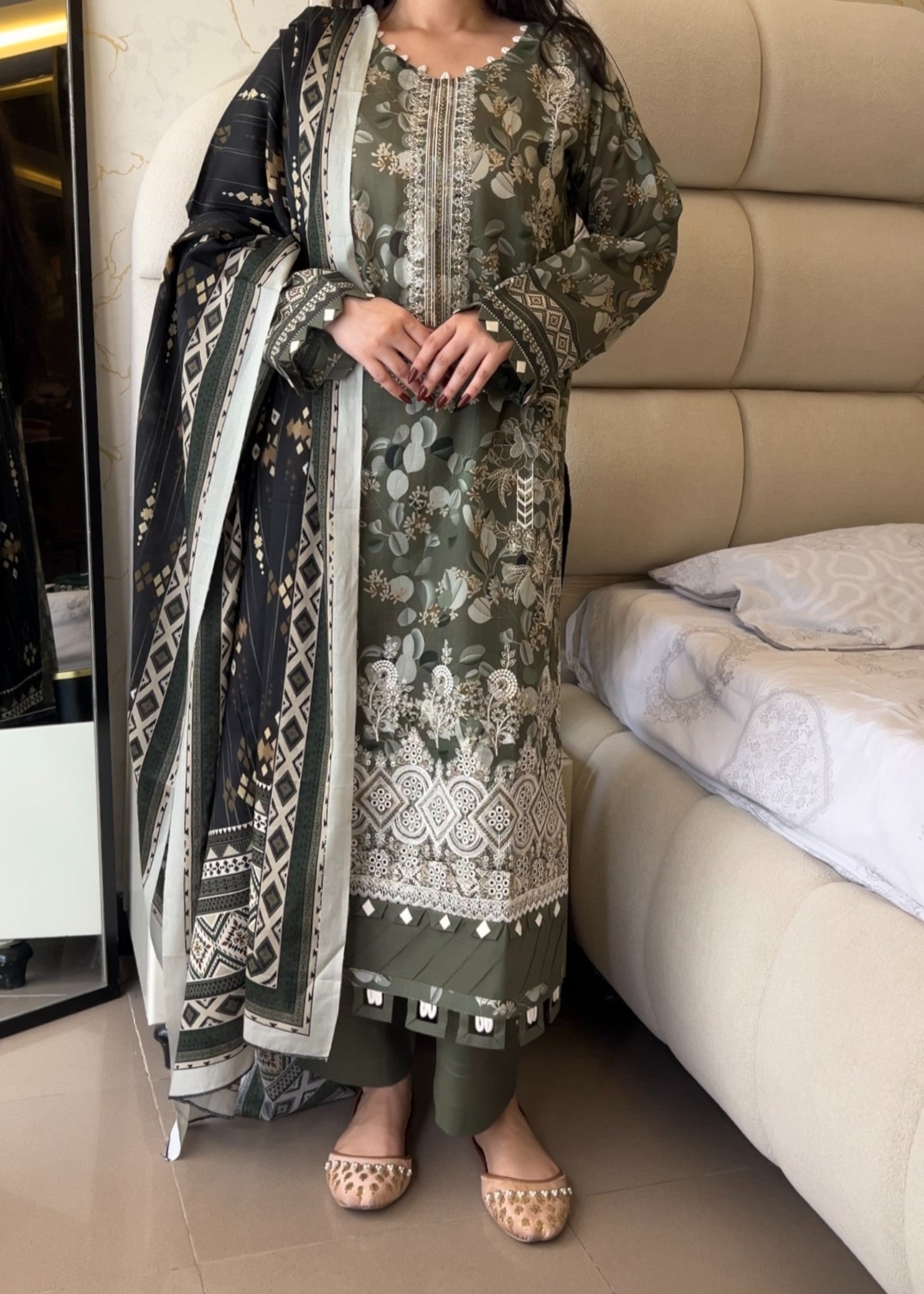 lawn Kurta Set in Army green