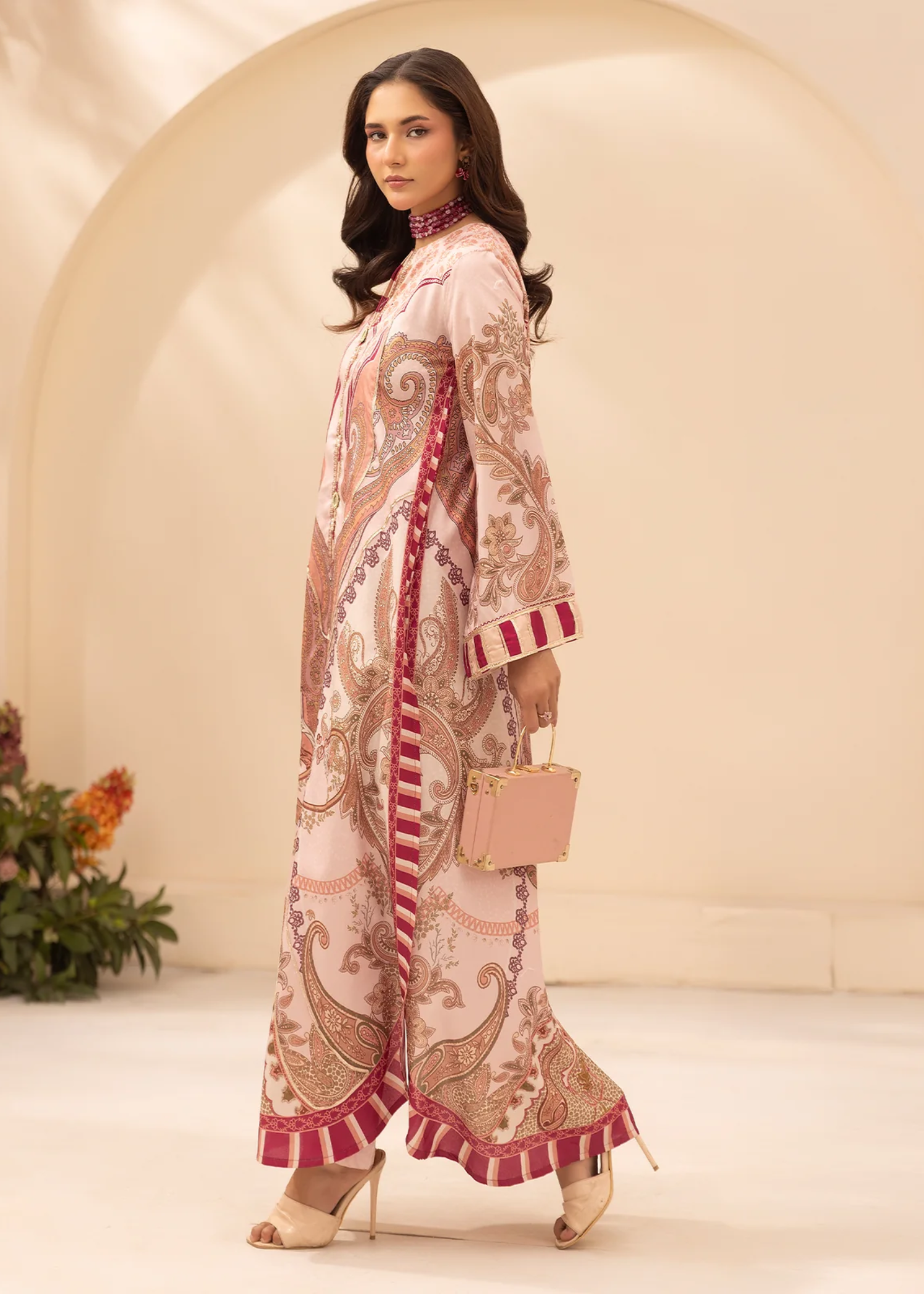 raw silk Kaftan in Pink