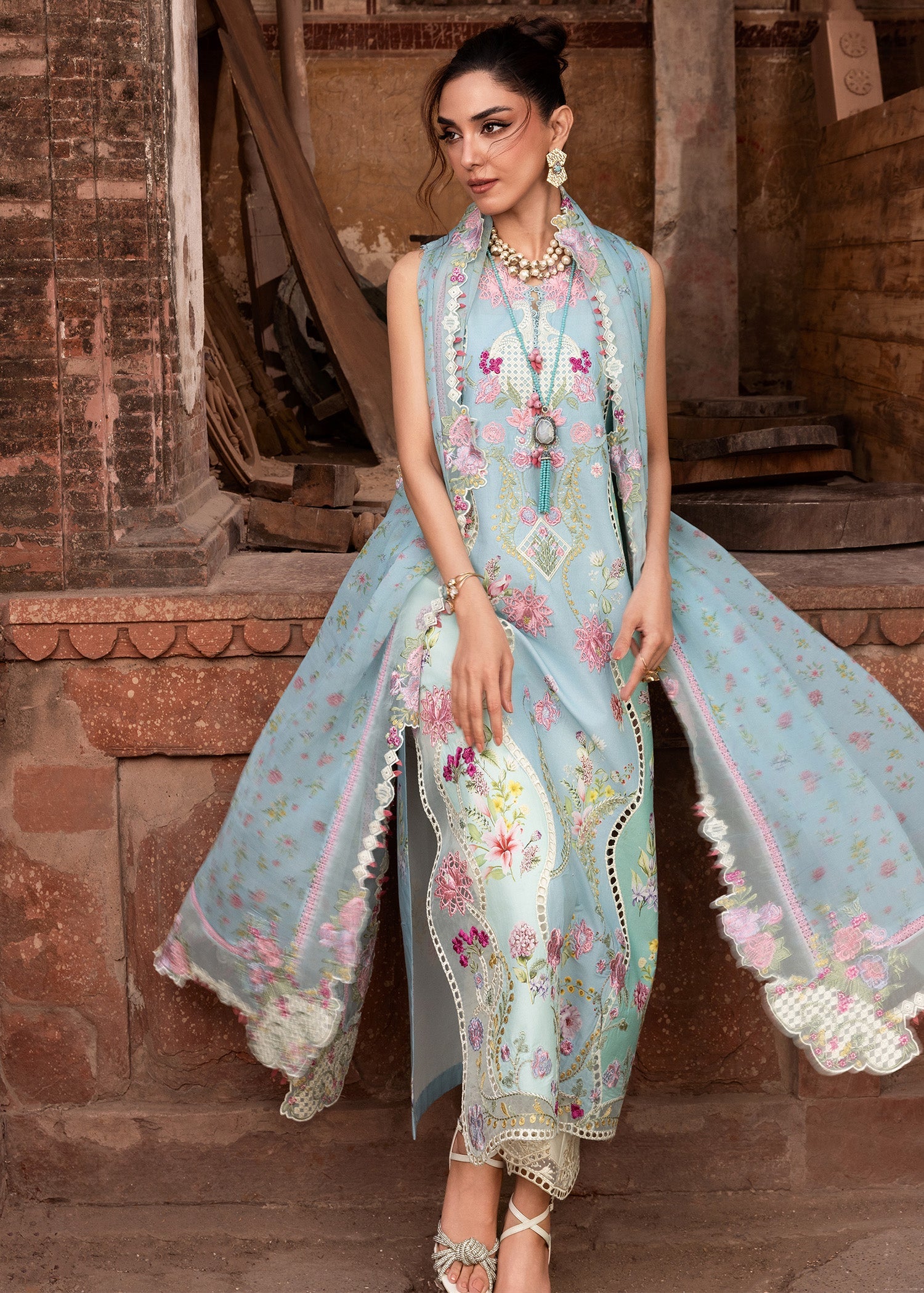 Breeze Festive Luxury Lawn – FAYE-7-B