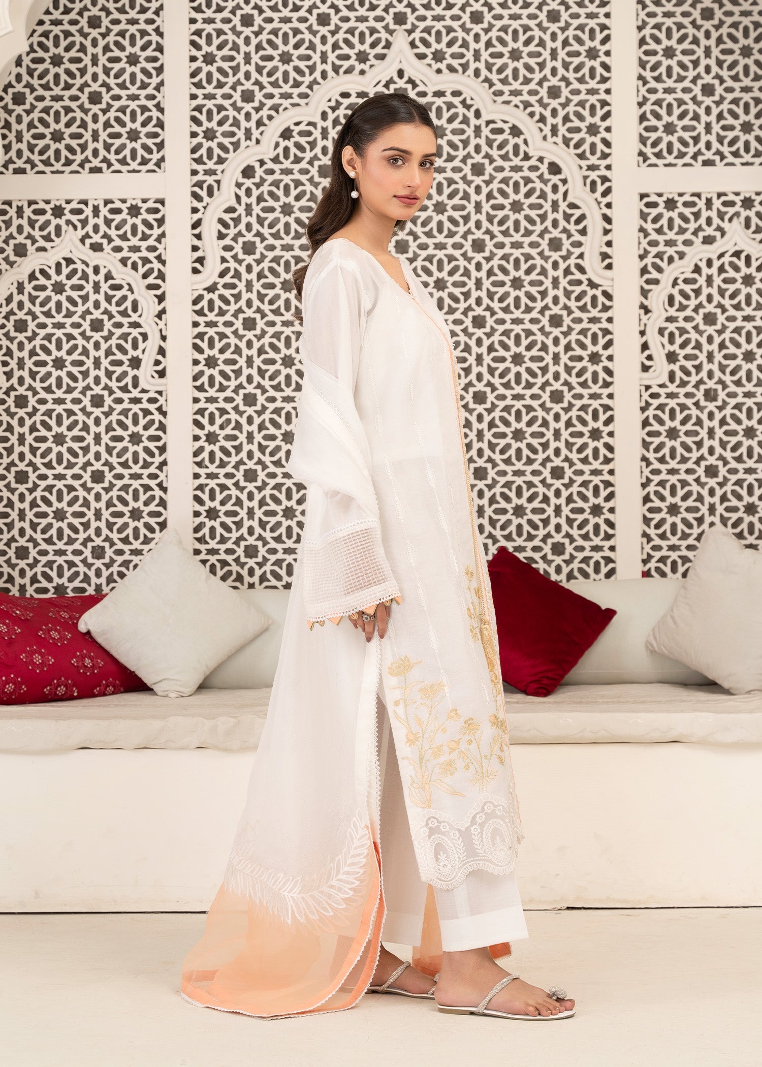 lawn Angrakha in Off-white