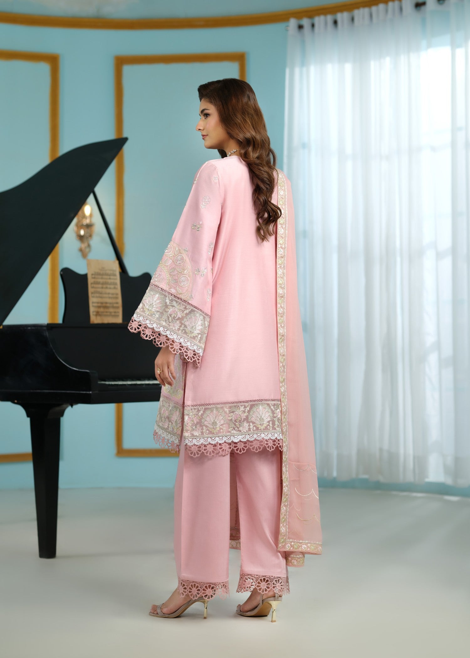 cambric cotton Kurta Set in Pink