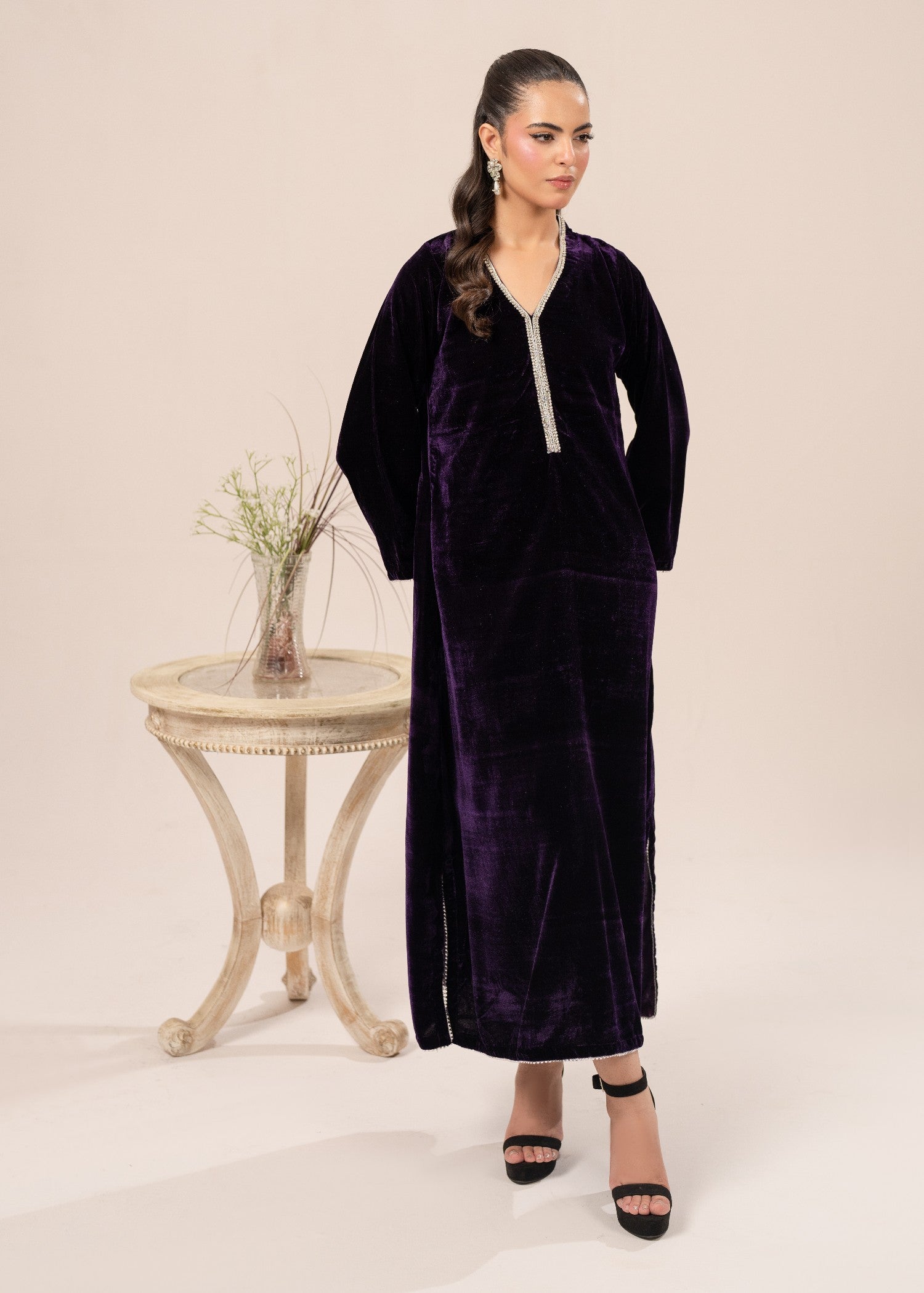 velvet Kaftan in Plum