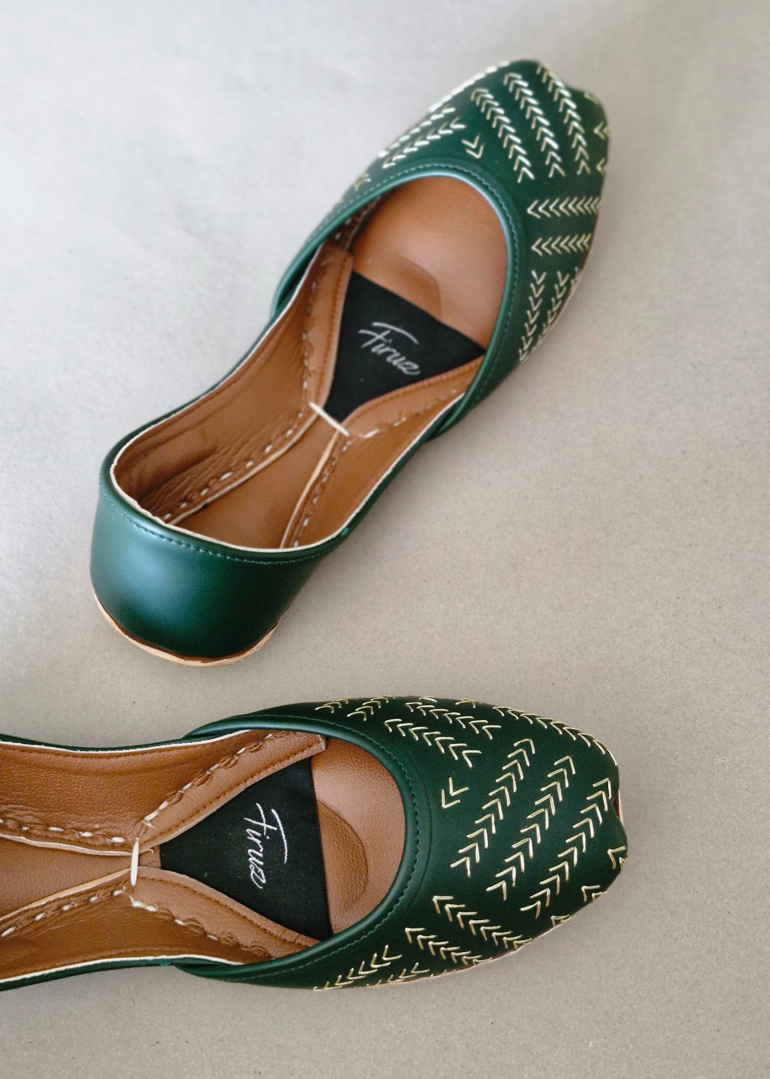 Khussa in Dark green by - High Quality Women Khussa DXF8700