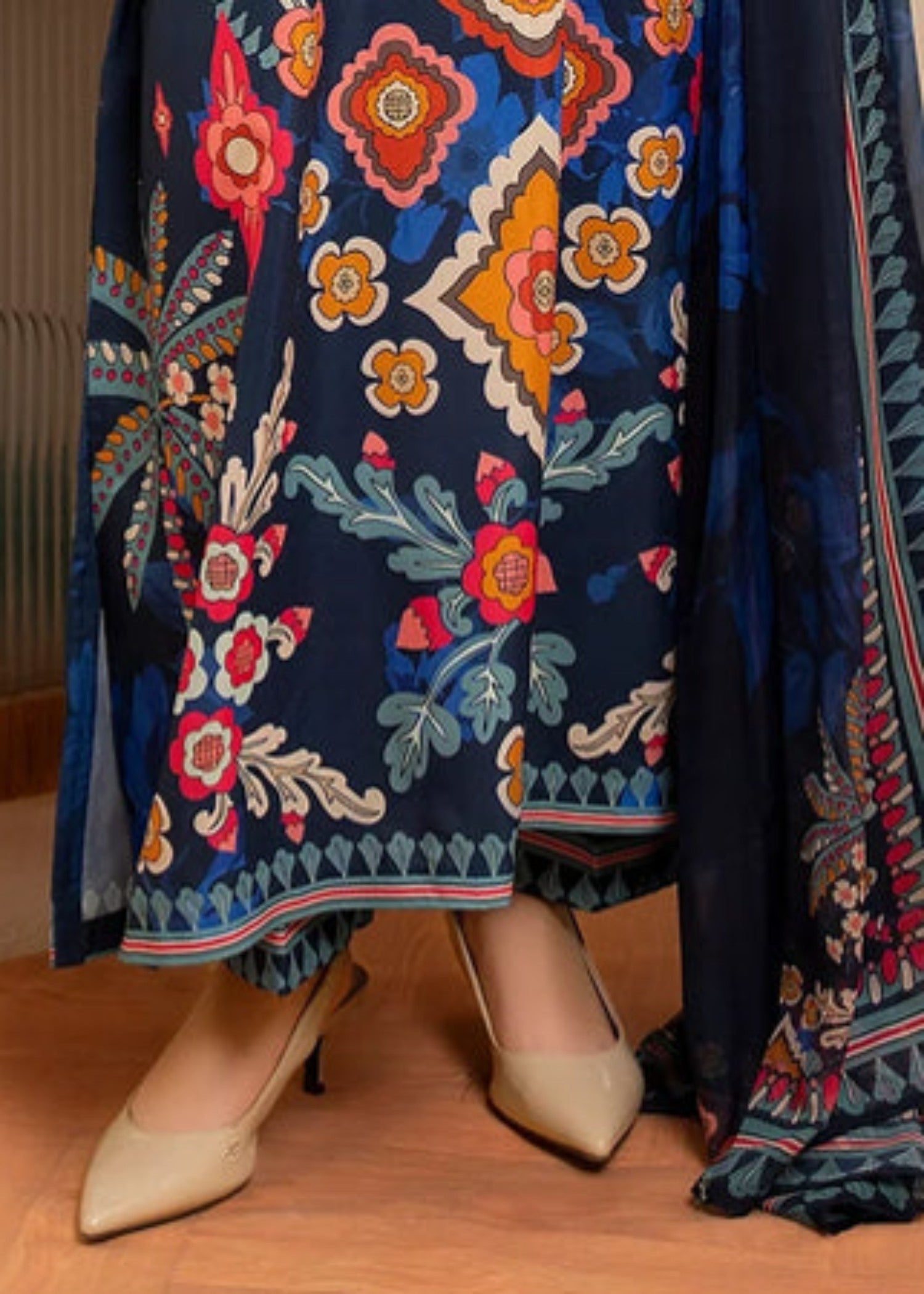 lawn Trousers in Blue