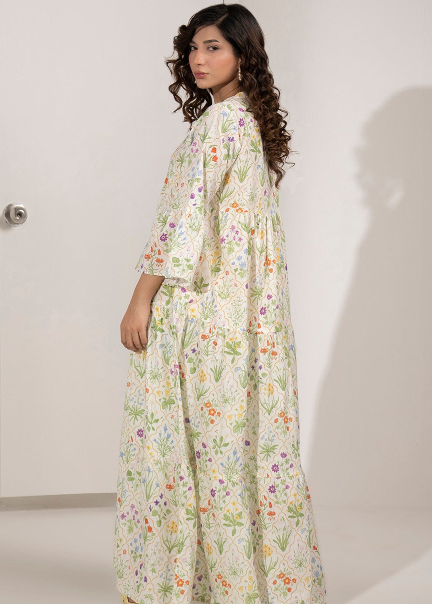 textured lawn Maxi in Off-white